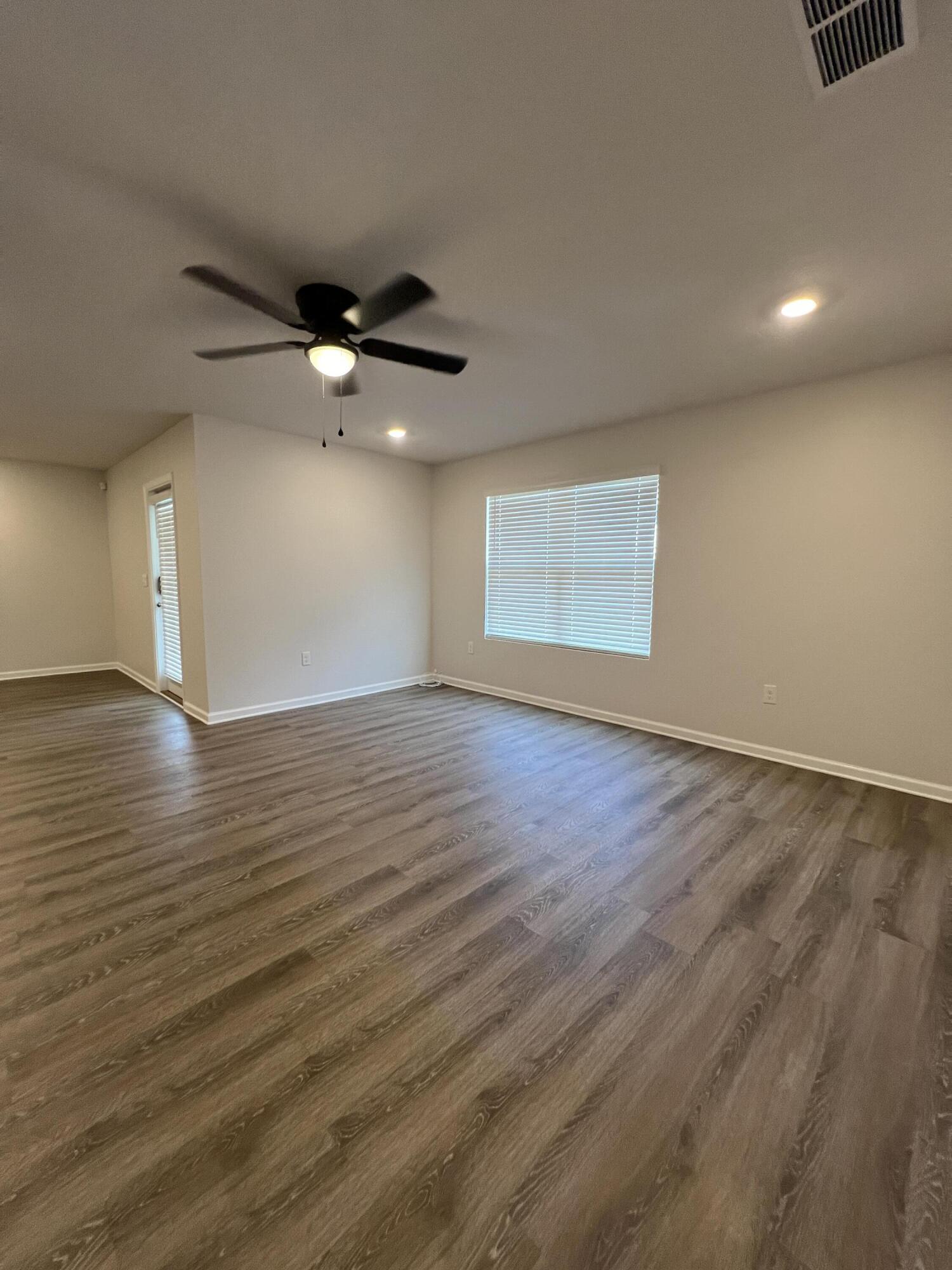 SHOAL RIVER LANDING - Residential Lease