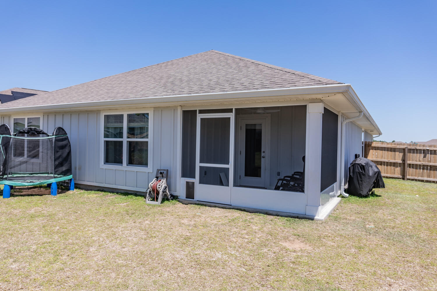 SHOAL RIVER LANDING - Residential Lease