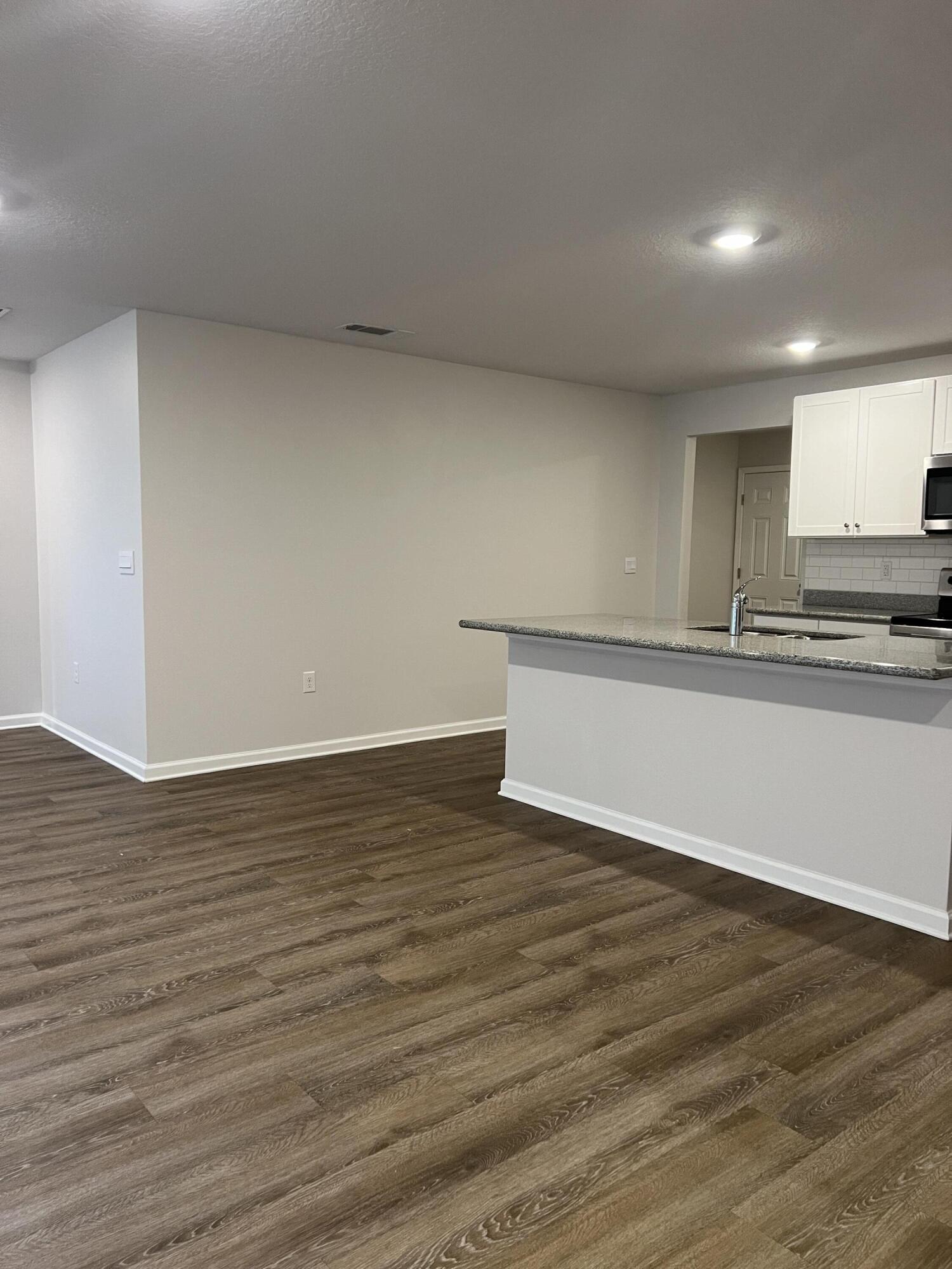 SHOAL RIVER LANDING - Residential Lease