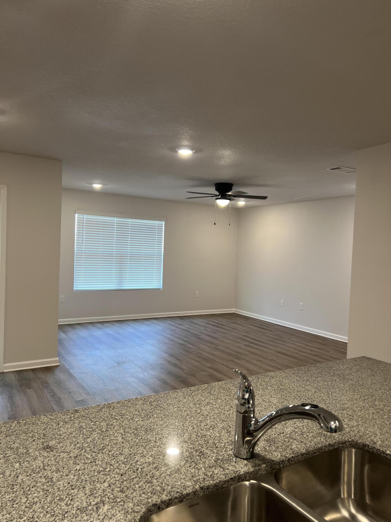 SHOAL RIVER LANDING - Residential Lease