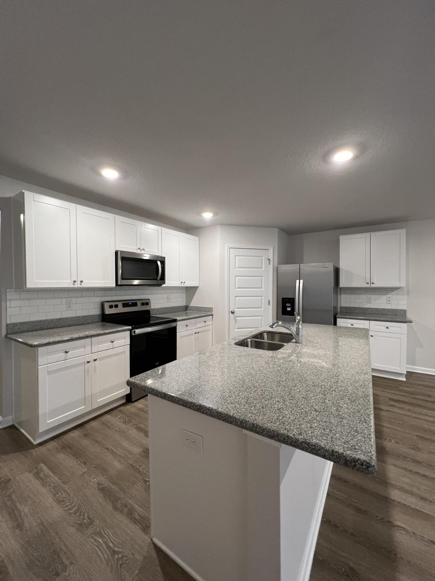 SHOAL RIVER LANDING - Residential Lease