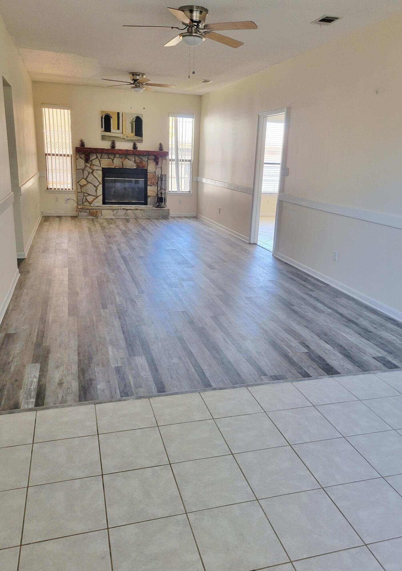 CLOVERDALE S/D 1ST ADDN - Residential