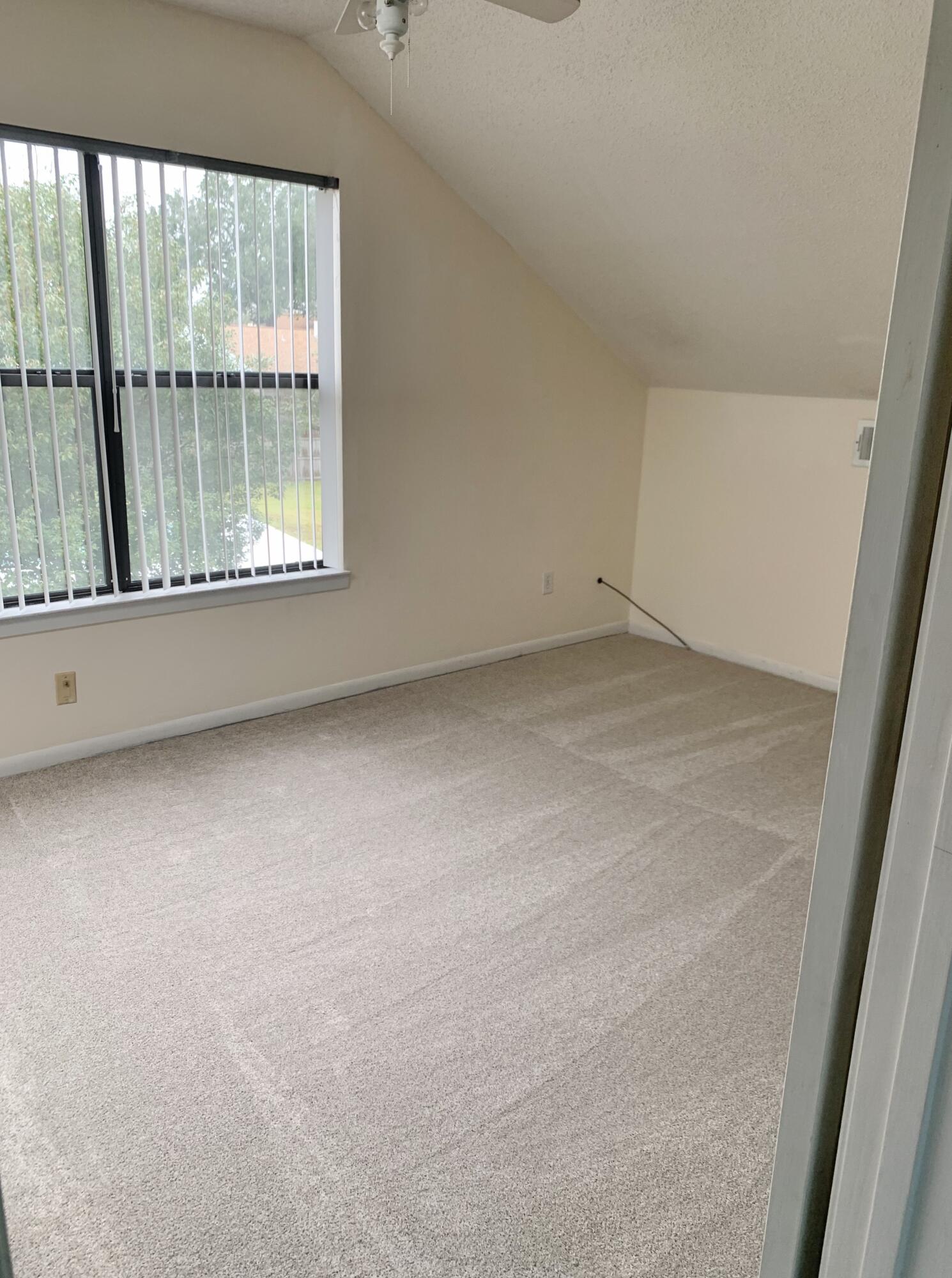 CLOVERDALE S/D 1ST ADDN - Residential