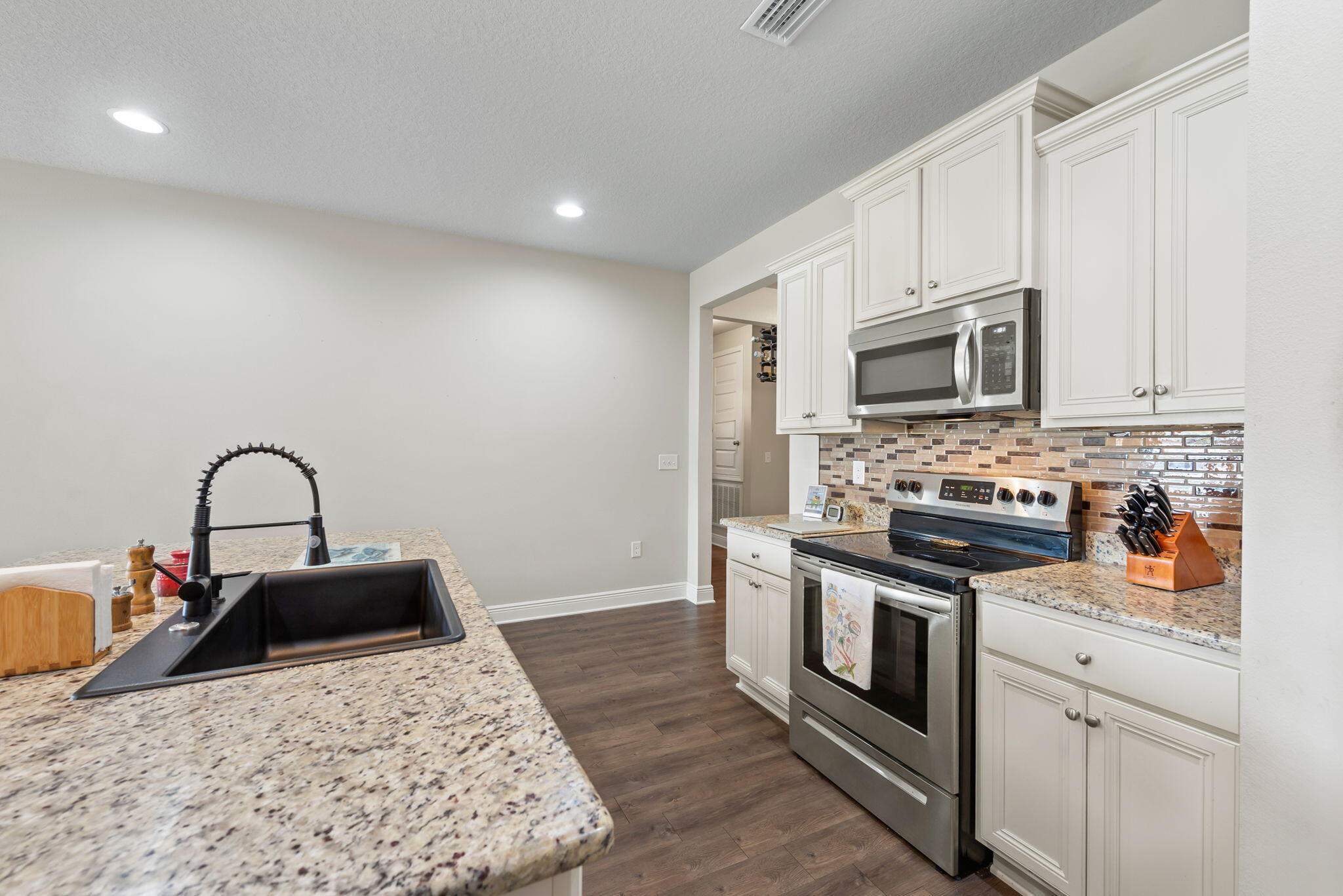 TREASURE ISLE ESTATES - Residential