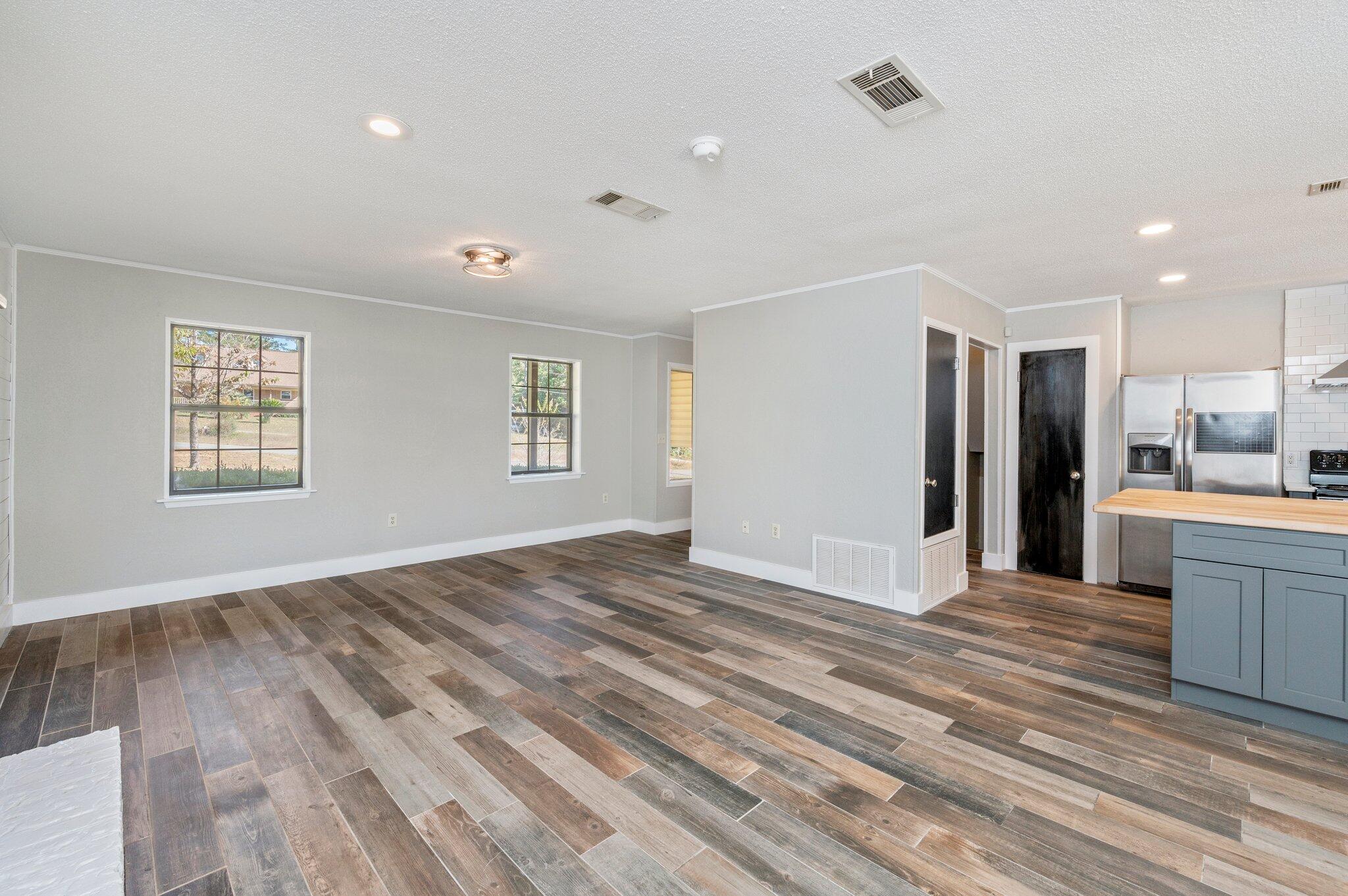 GRANDVIEW EAST - Residential