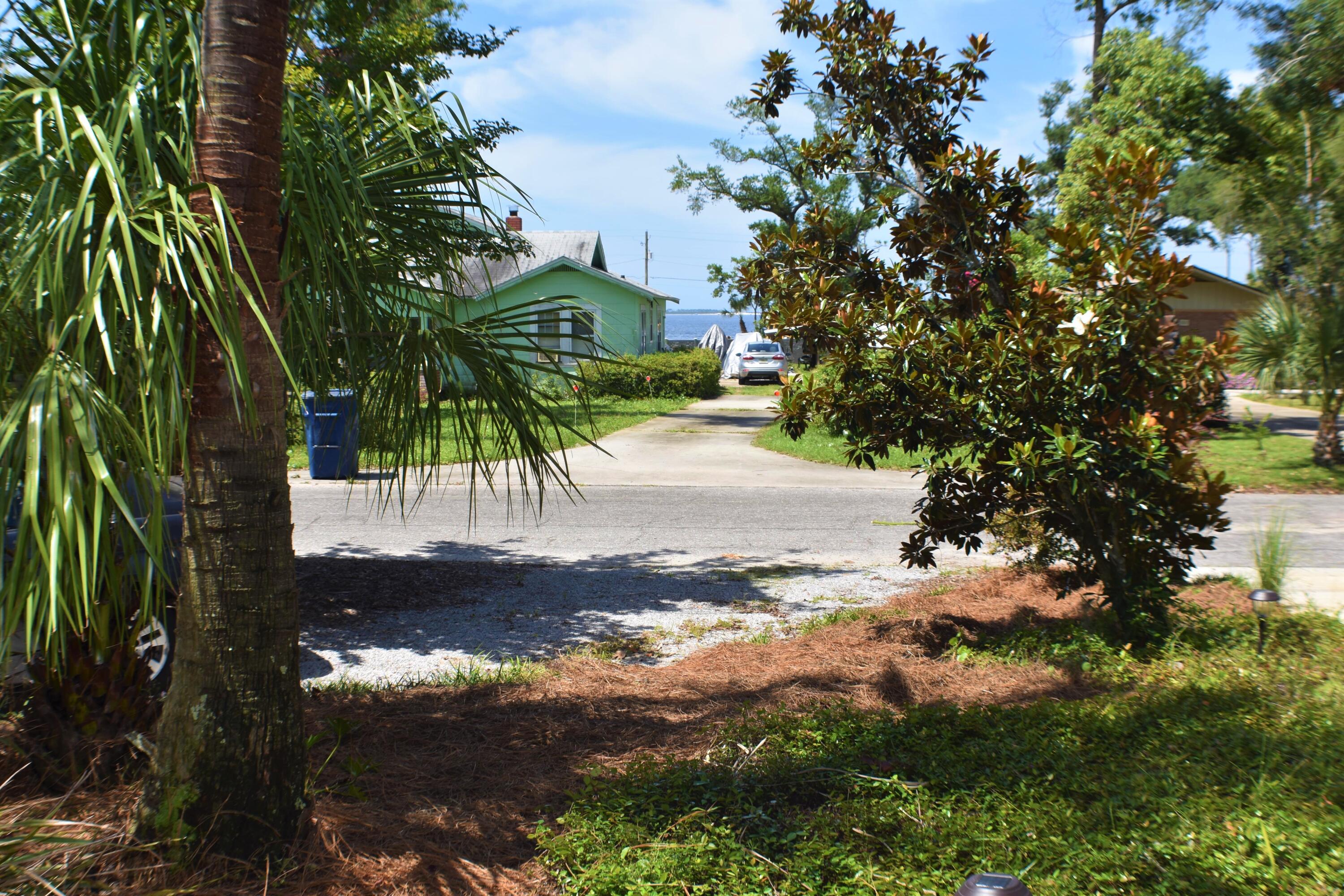 BAYSIDE - Residential