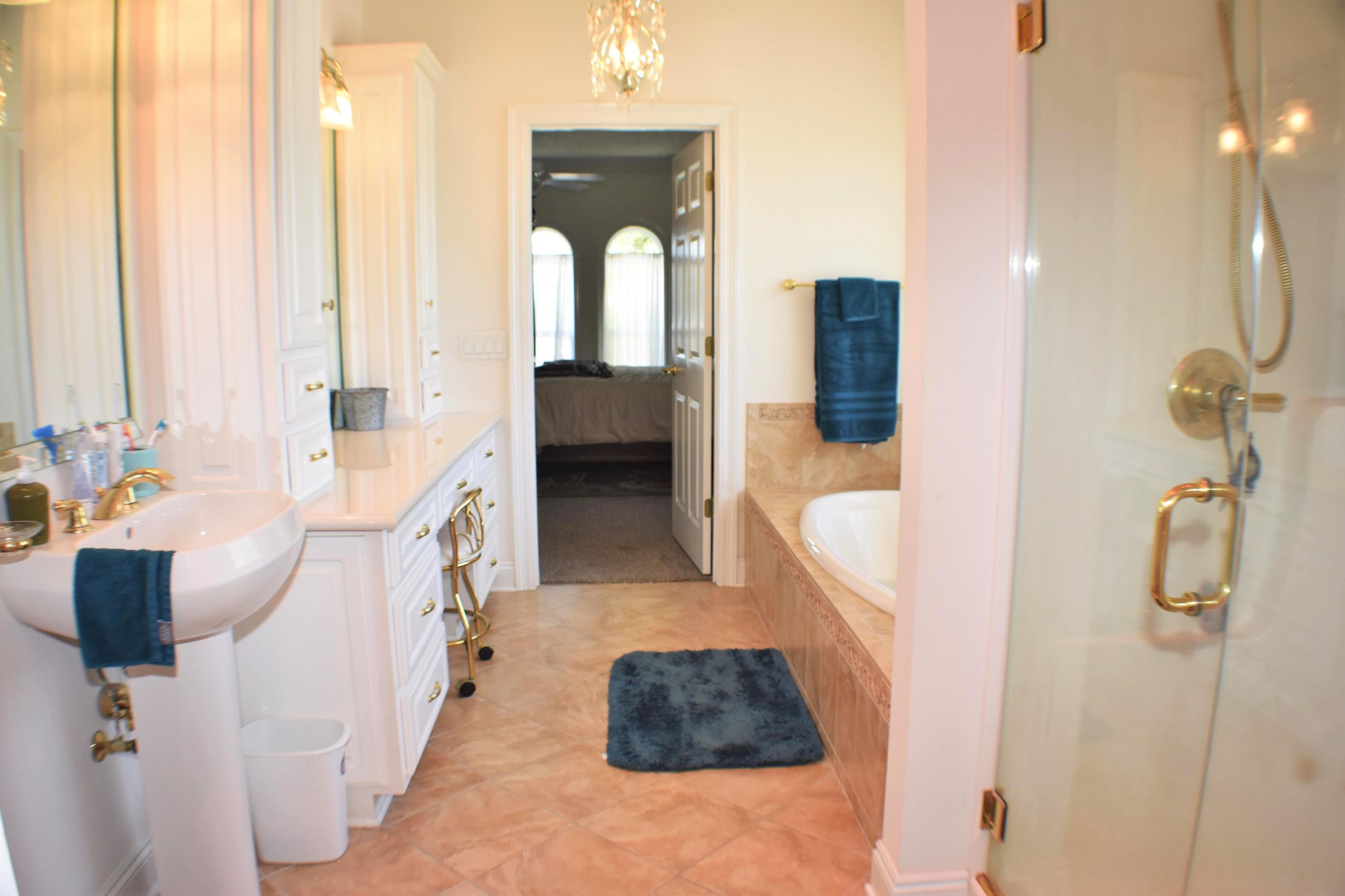 BAYSIDE - Residential