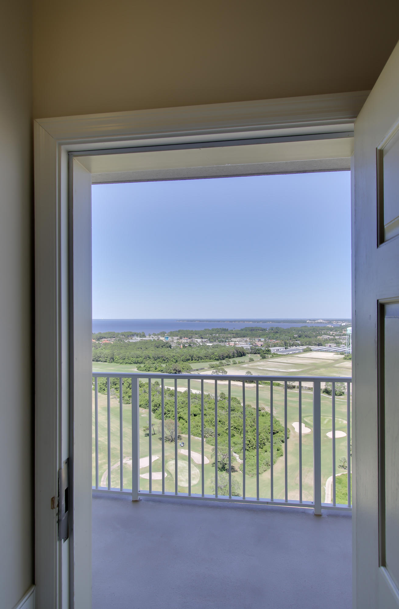 ARIEL DUNES II - Residential