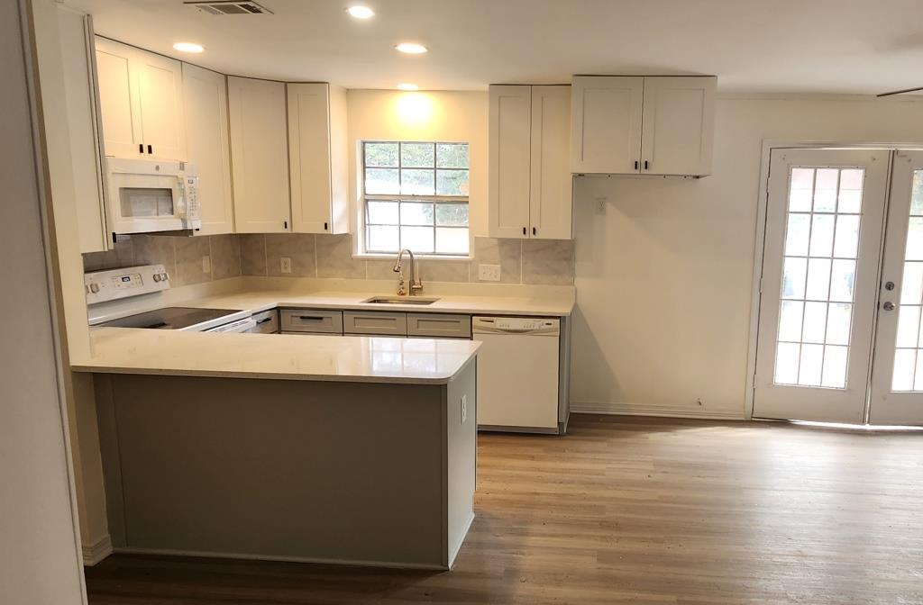 ADAMS POWELL EAST - Residential