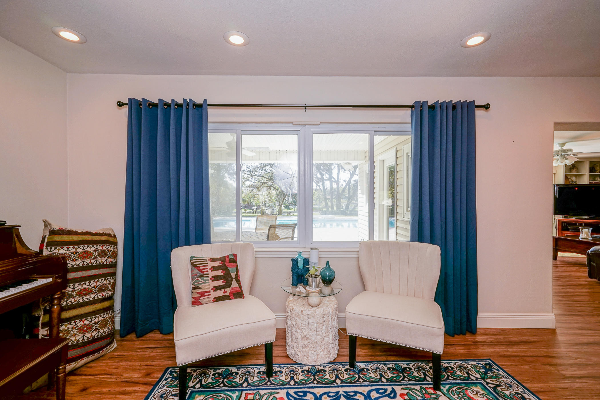 ELLIOTTS POINT 9TH ADDN - Residential