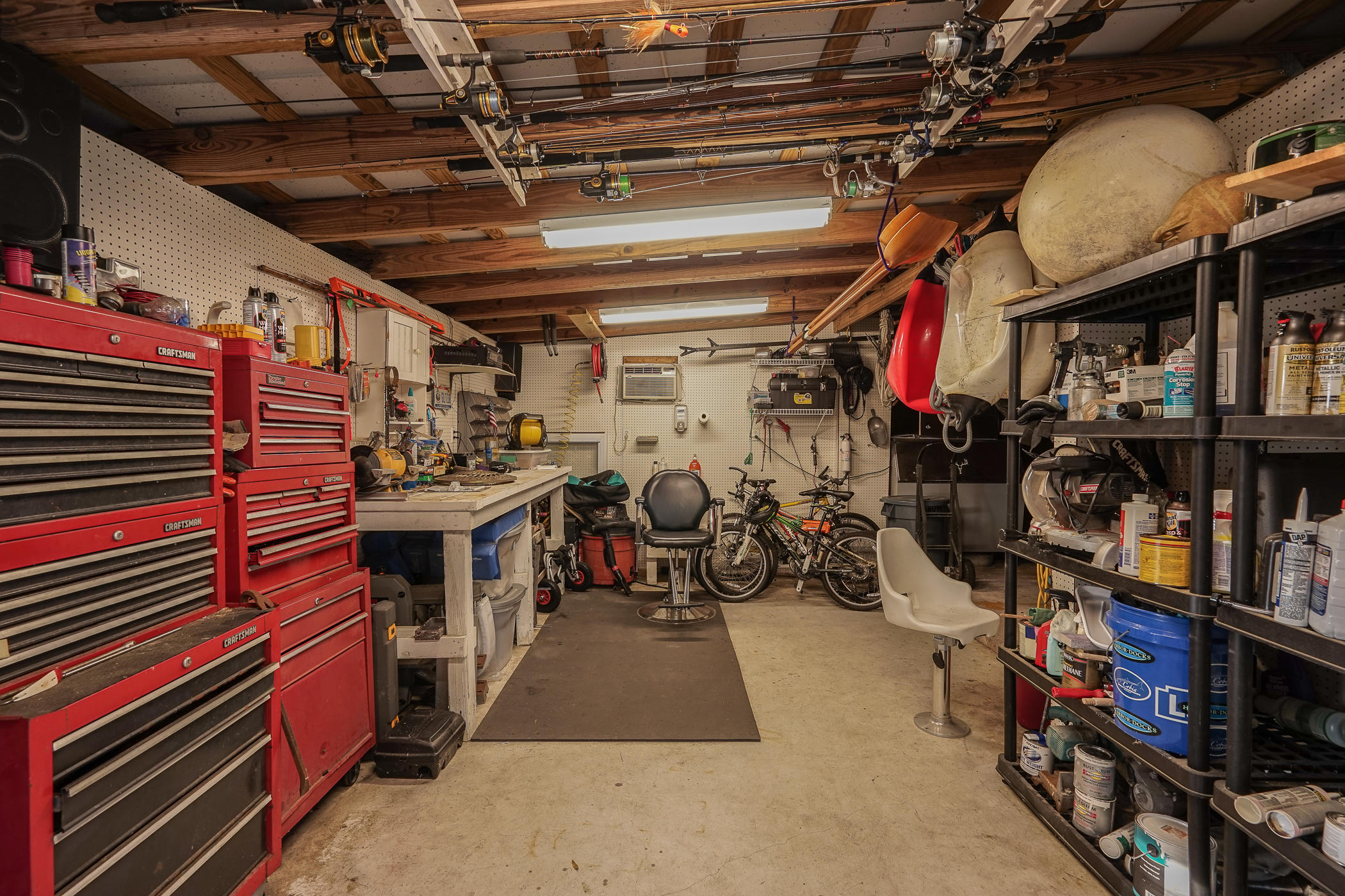 ELLIOTTS POINT 9TH ADDN - Residential