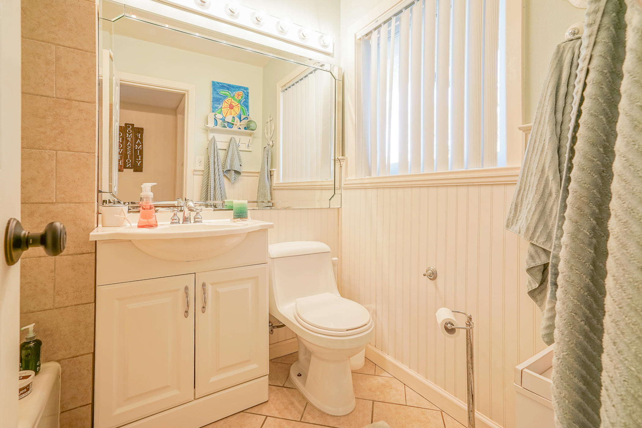 ELLIOTTS POINT 9TH ADDN - Residential