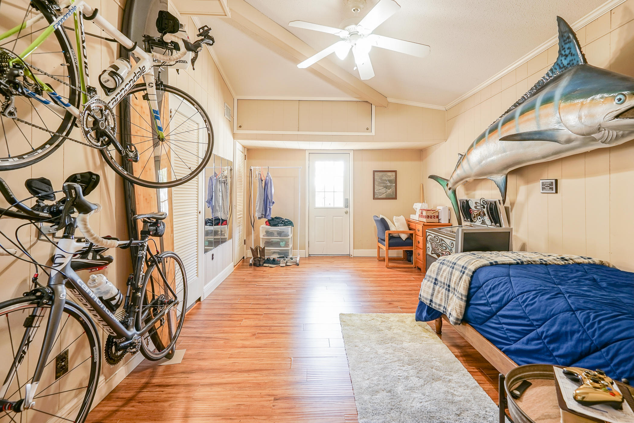 ELLIOTTS POINT 9TH ADDN - Residential