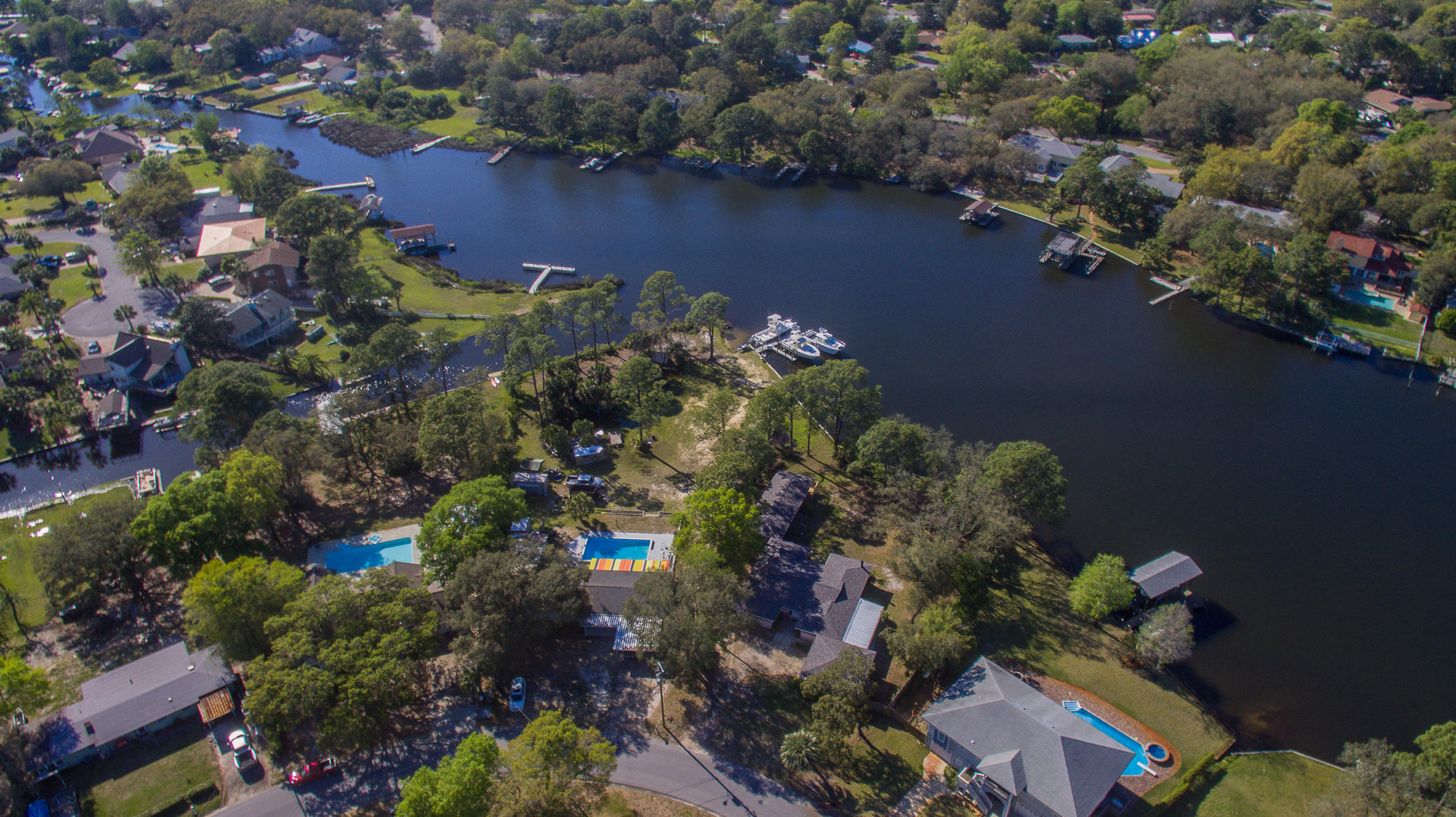 ELLIOTTS POINT 9TH ADDN - Residential