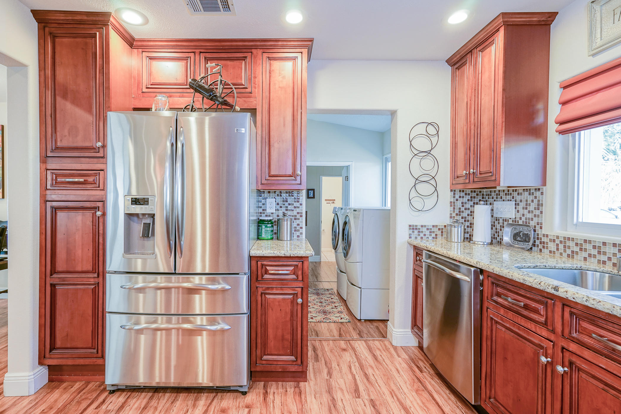 ELLIOTTS POINT 9TH ADDN - Residential