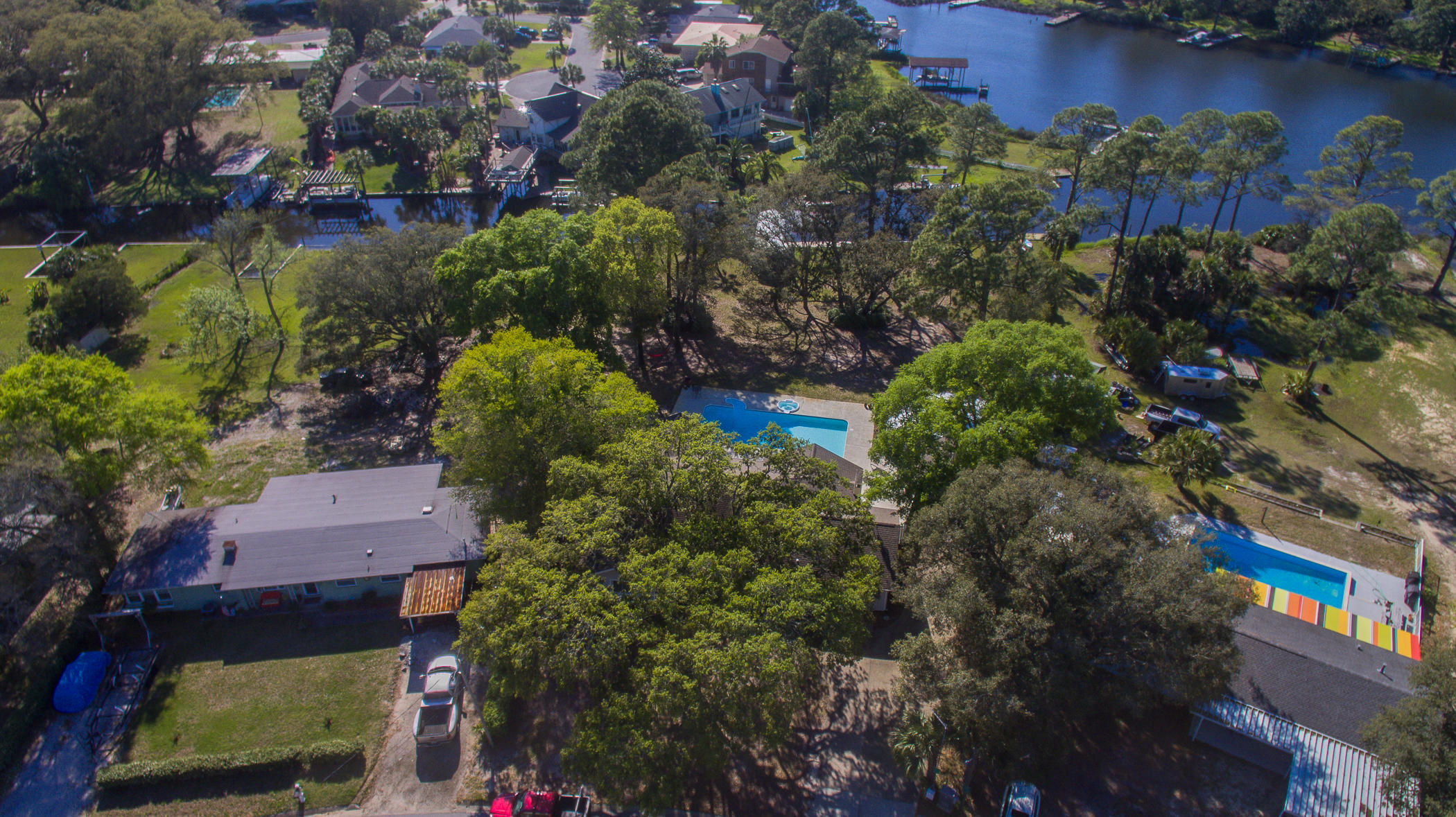 ELLIOTTS POINT 9TH ADDN - Residential