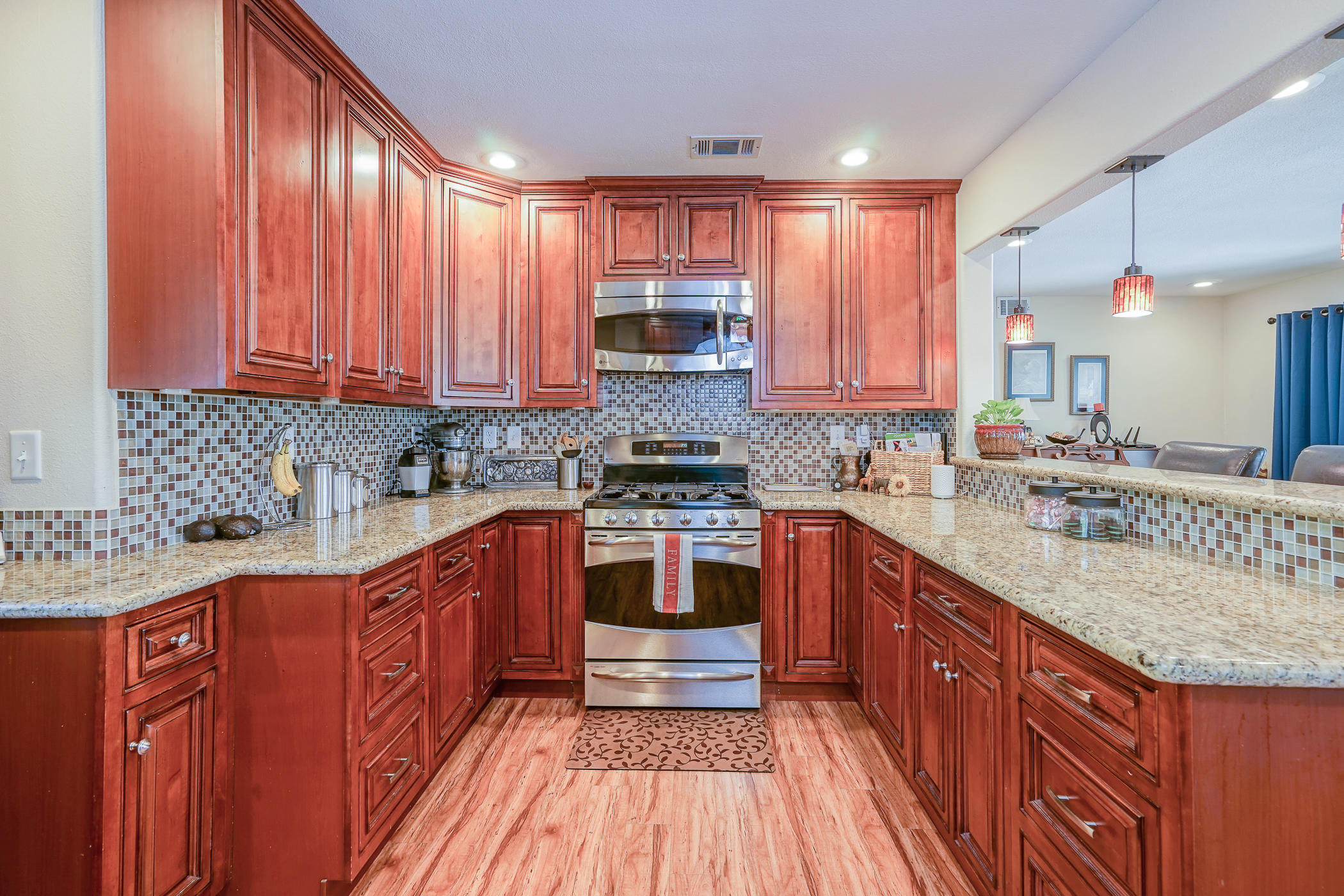 ELLIOTTS POINT 9TH ADDN - Residential