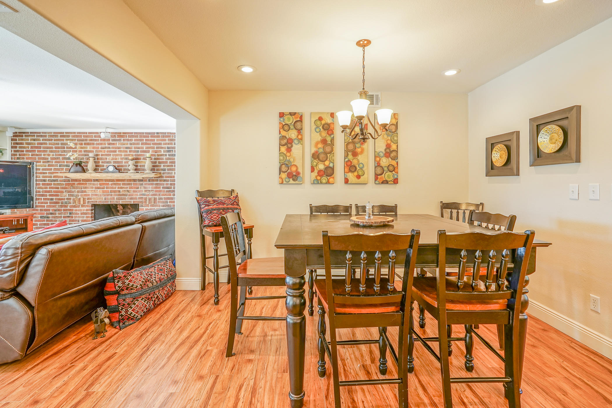 ELLIOTTS POINT 9TH ADDN - Residential