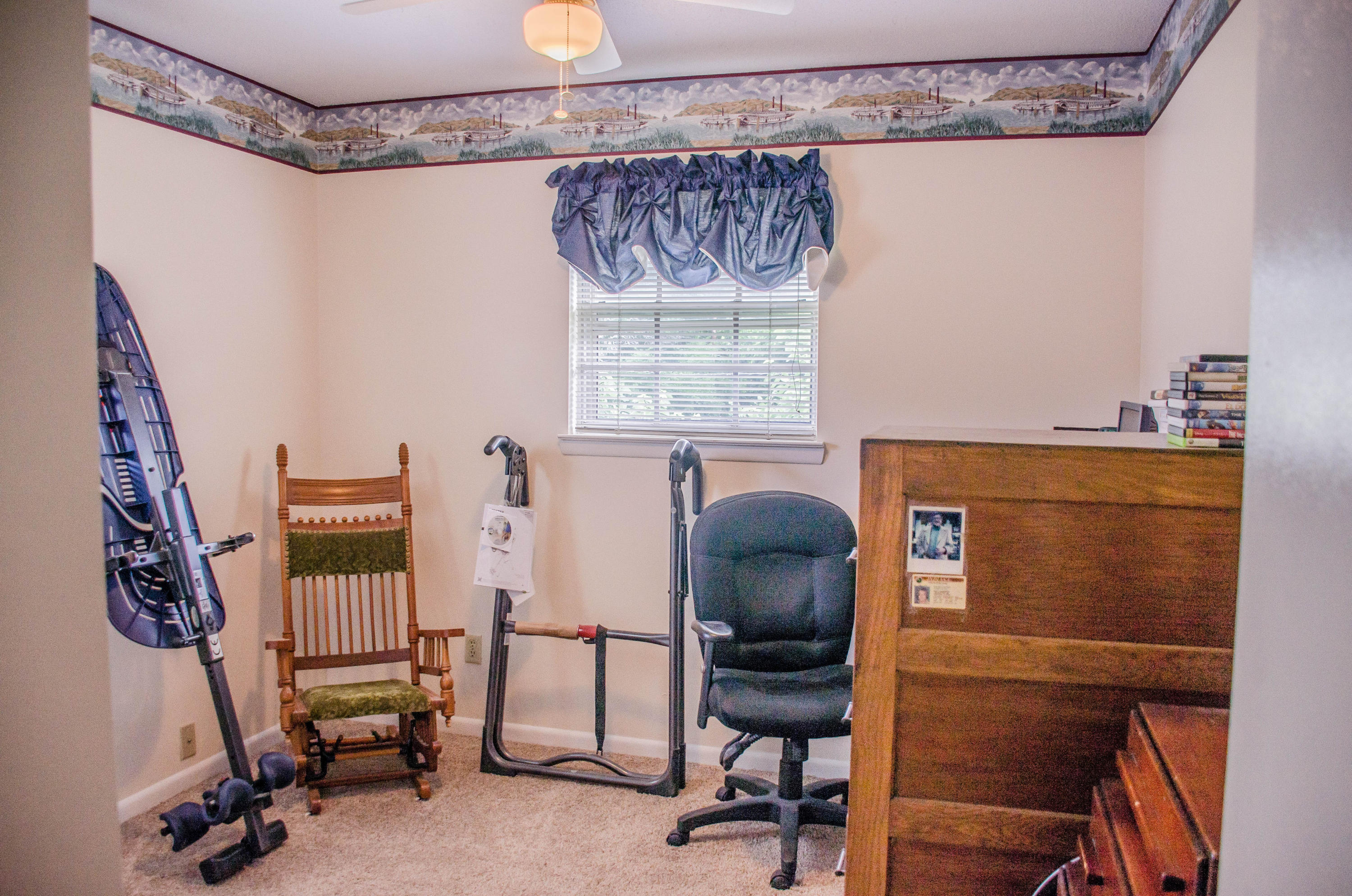 COUNTRY CLUB ESTATES - Residential