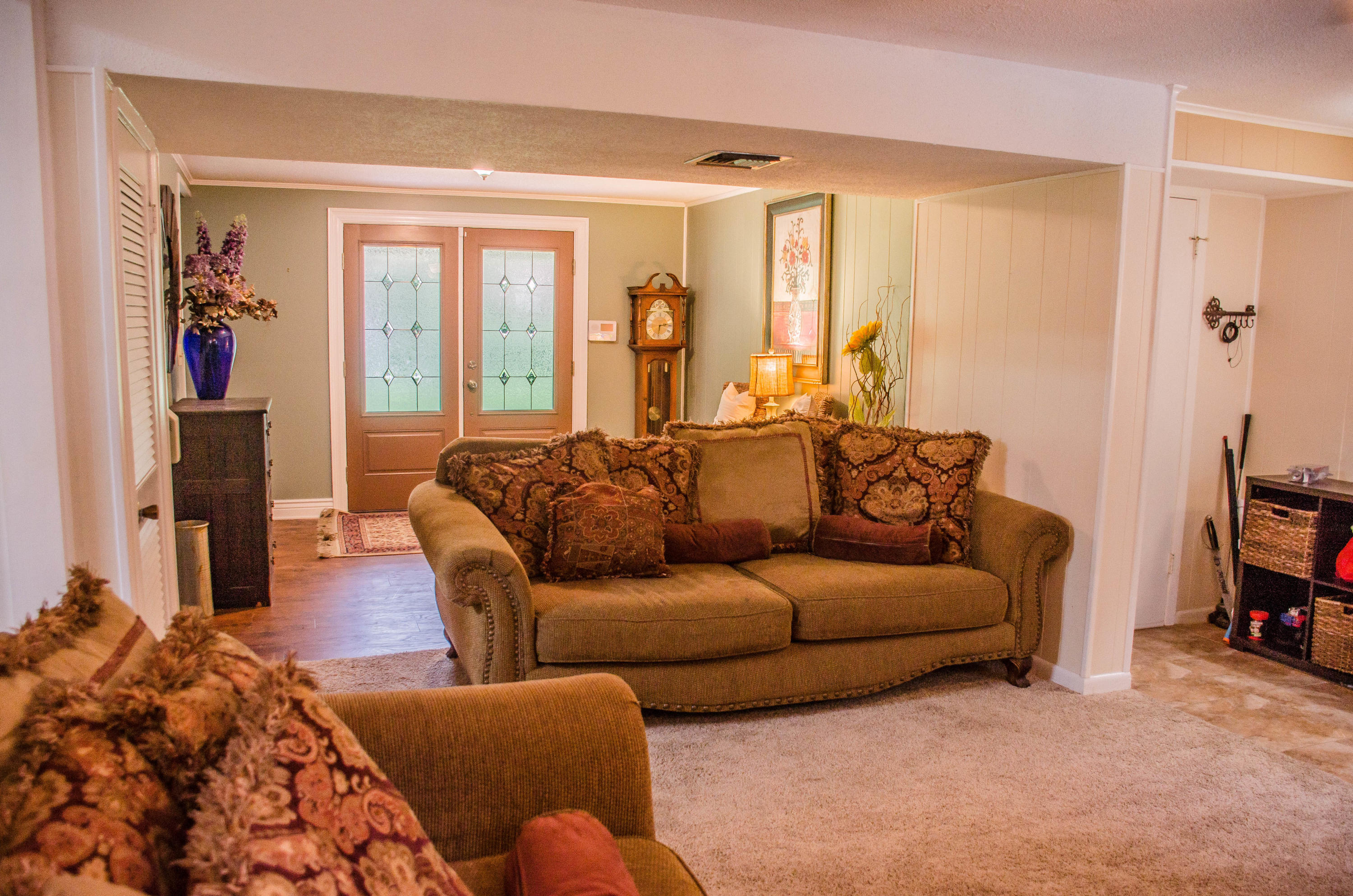 COUNTRY CLUB ESTATES - Residential