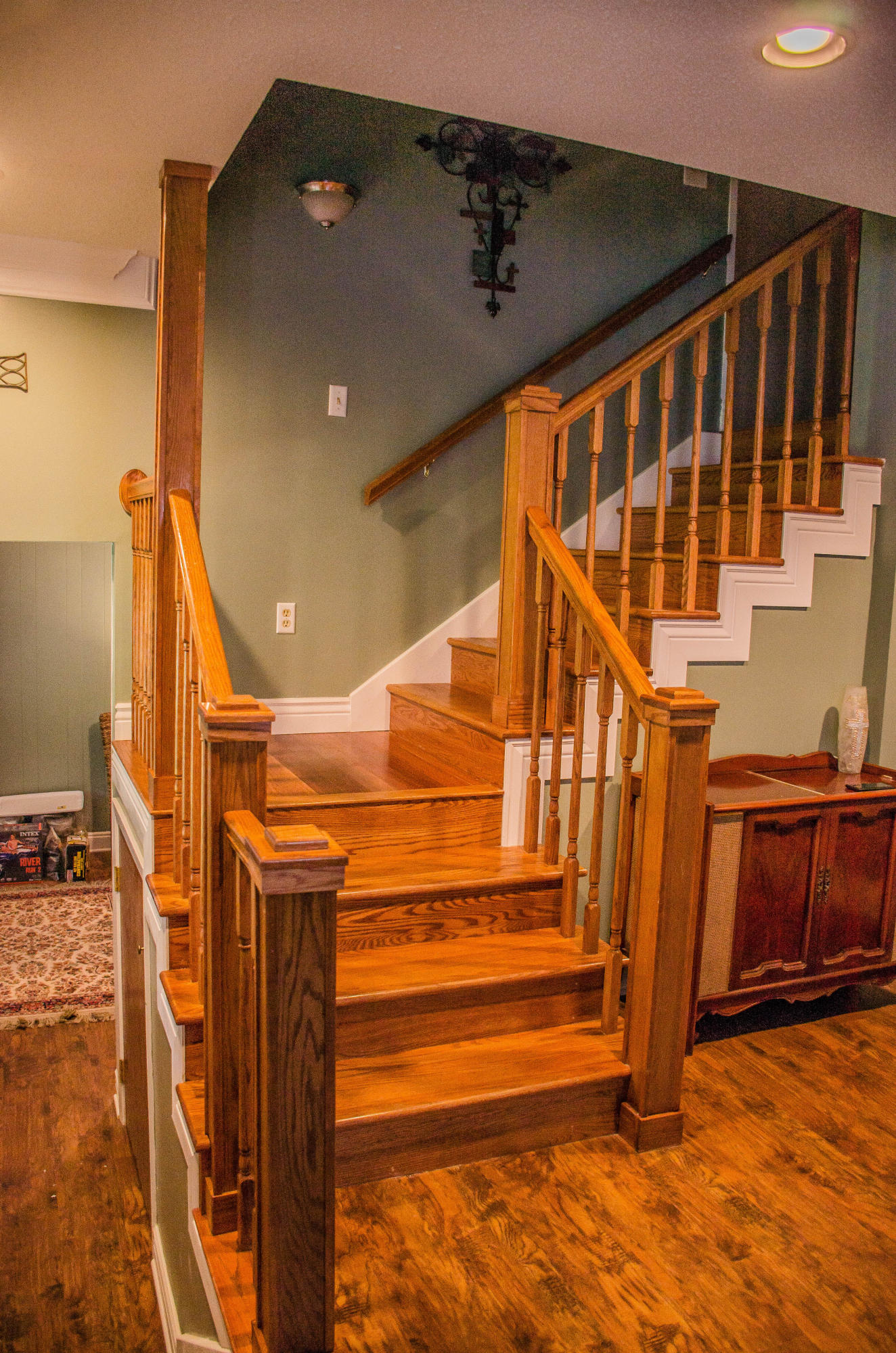 COUNTRY CLUB ESTATES - Residential