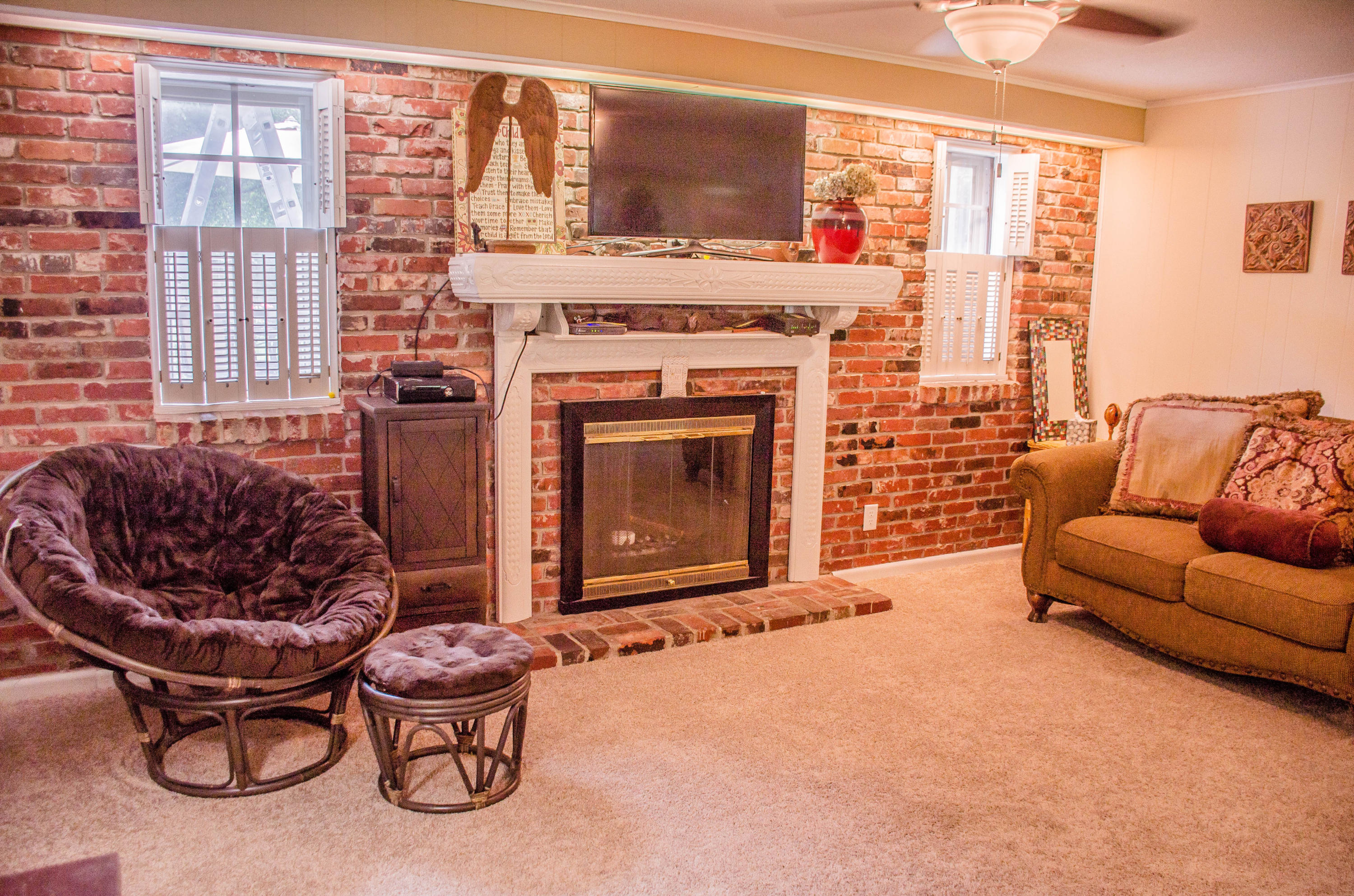 COUNTRY CLUB ESTATES - Residential