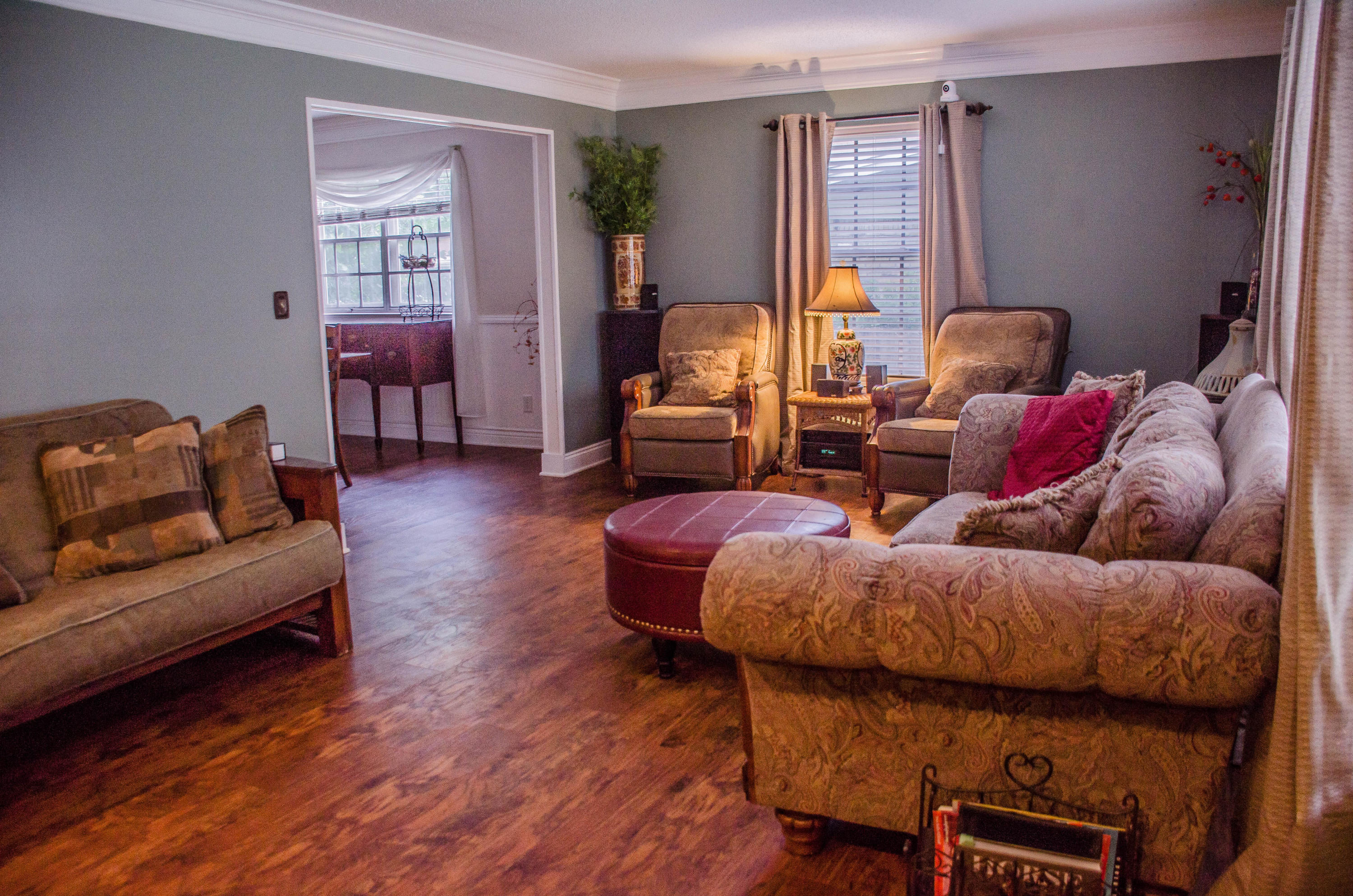 COUNTRY CLUB ESTATES - Residential