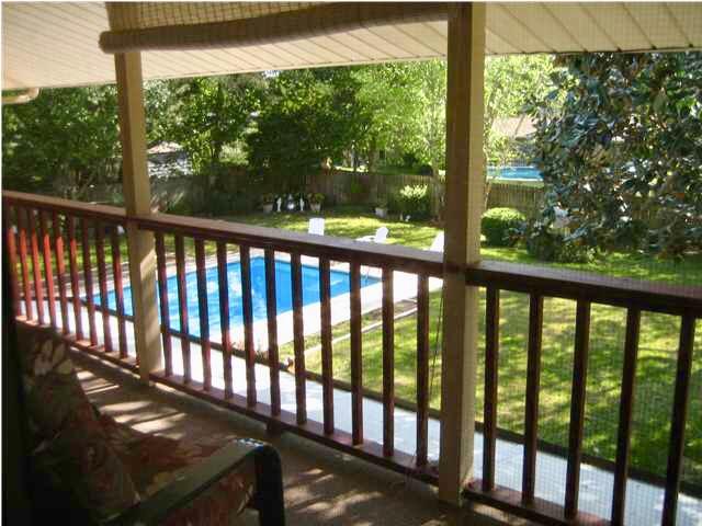 COUNTRY CLUB ESTATES - Residential