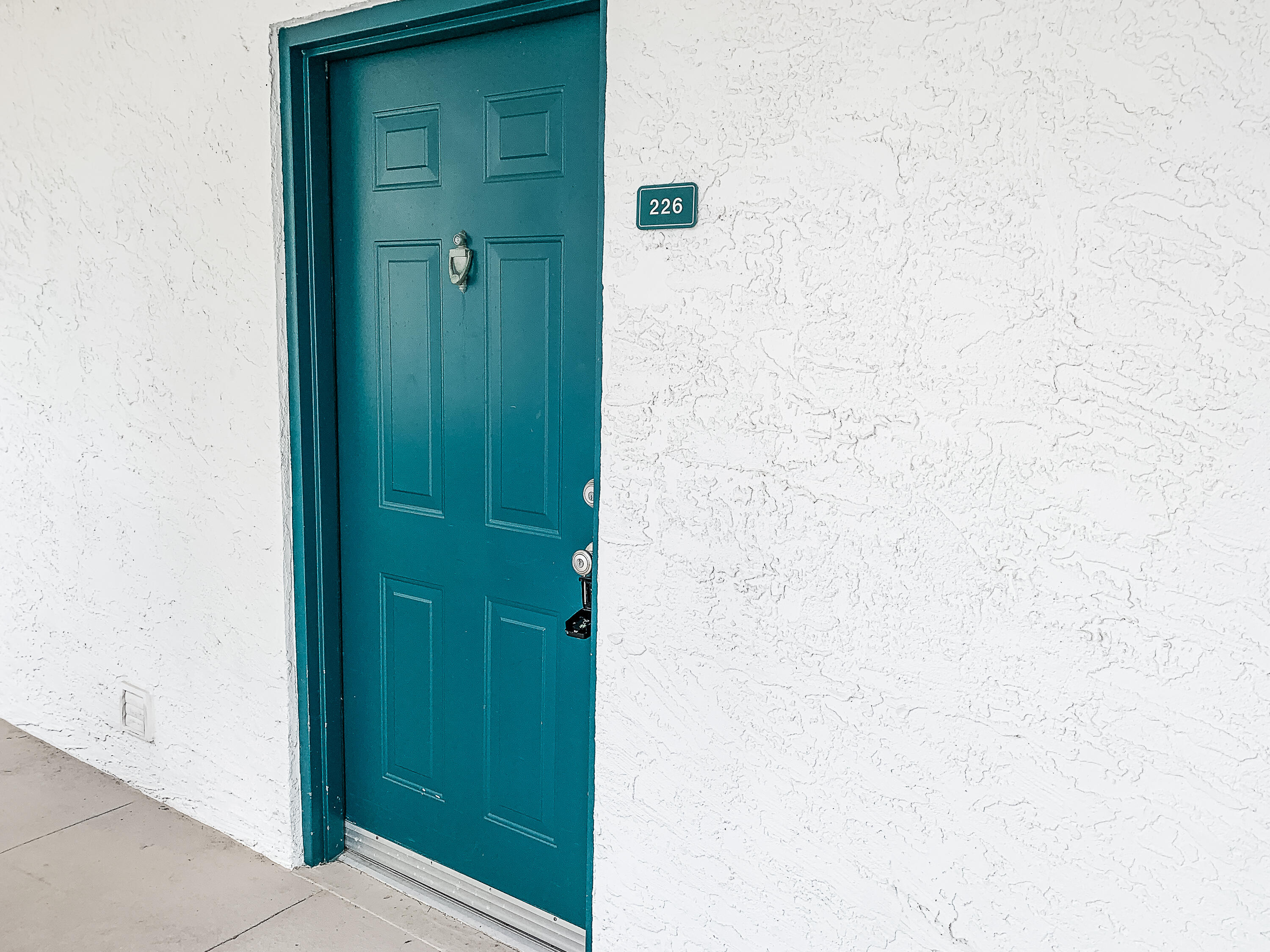 FLORIDA CLUB - Residential Lease