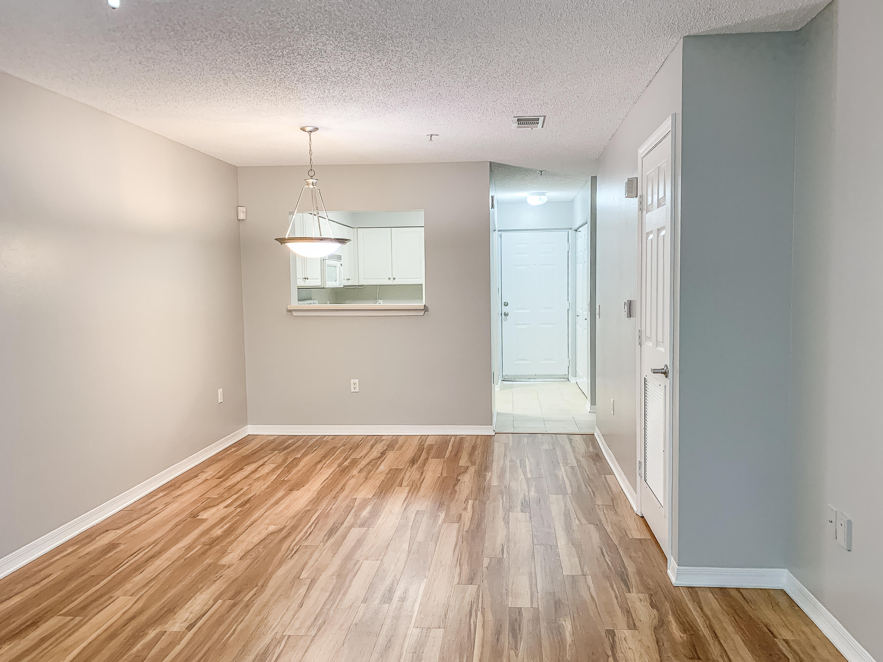 FLORIDA CLUB - Residential Lease