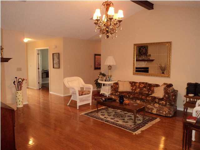 PARKWOOD SQUARE PH 1 - Residential