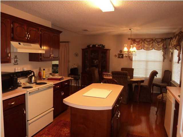 PARKWOOD SQUARE PH 1 - Residential