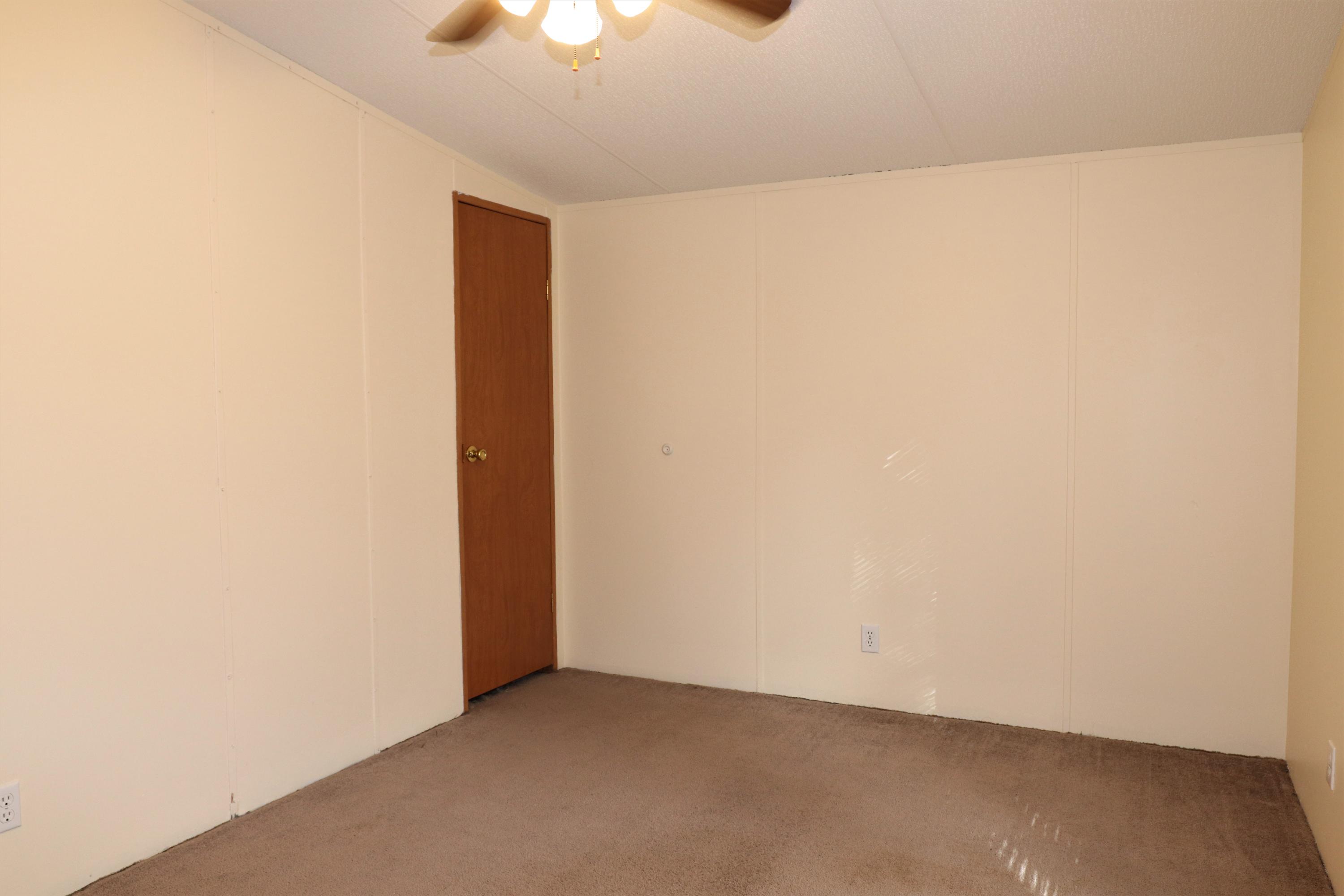 OAKWOOD LAKES ESTATES - Residential