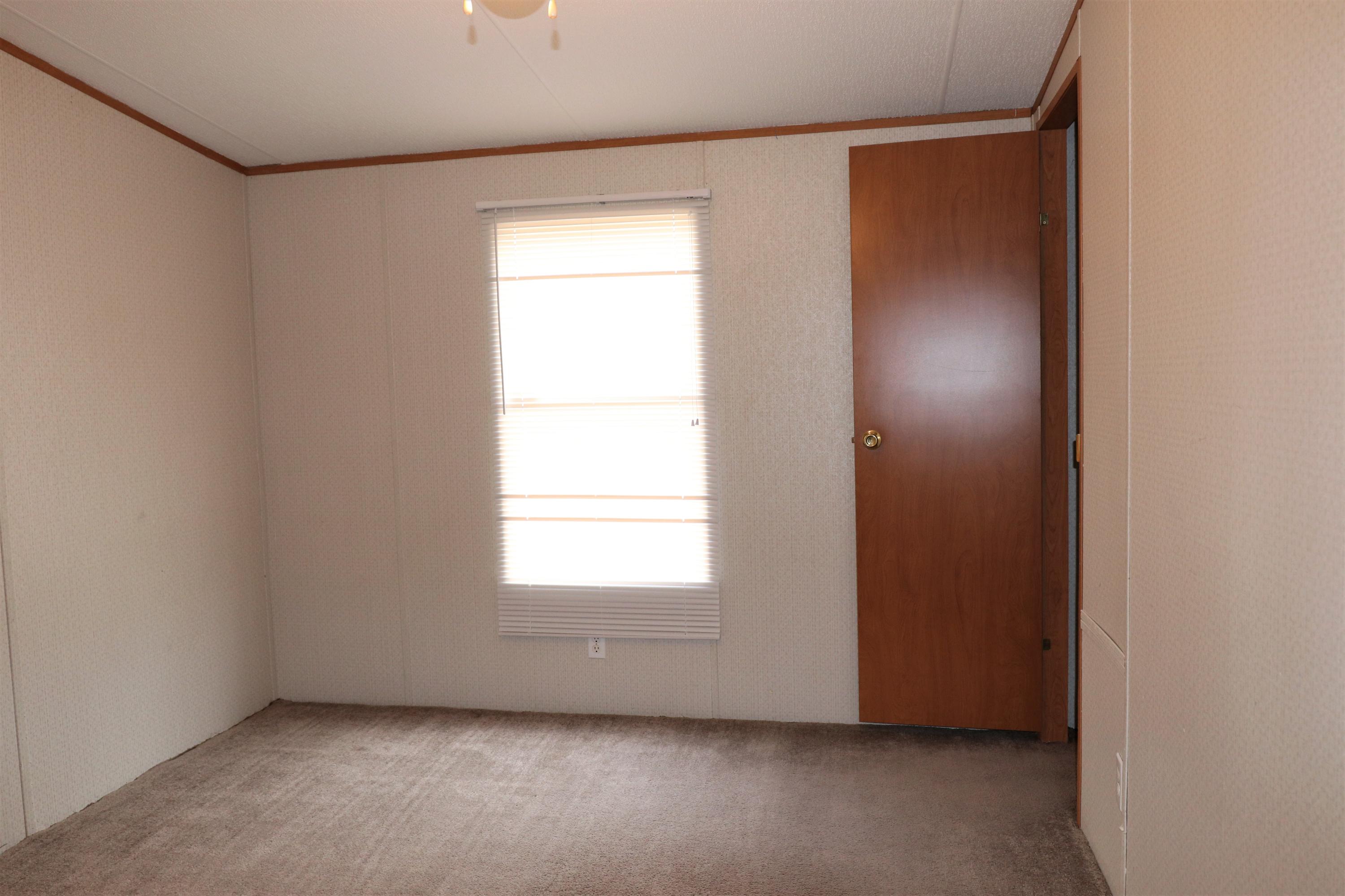 OAKWOOD LAKES ESTATES - Residential