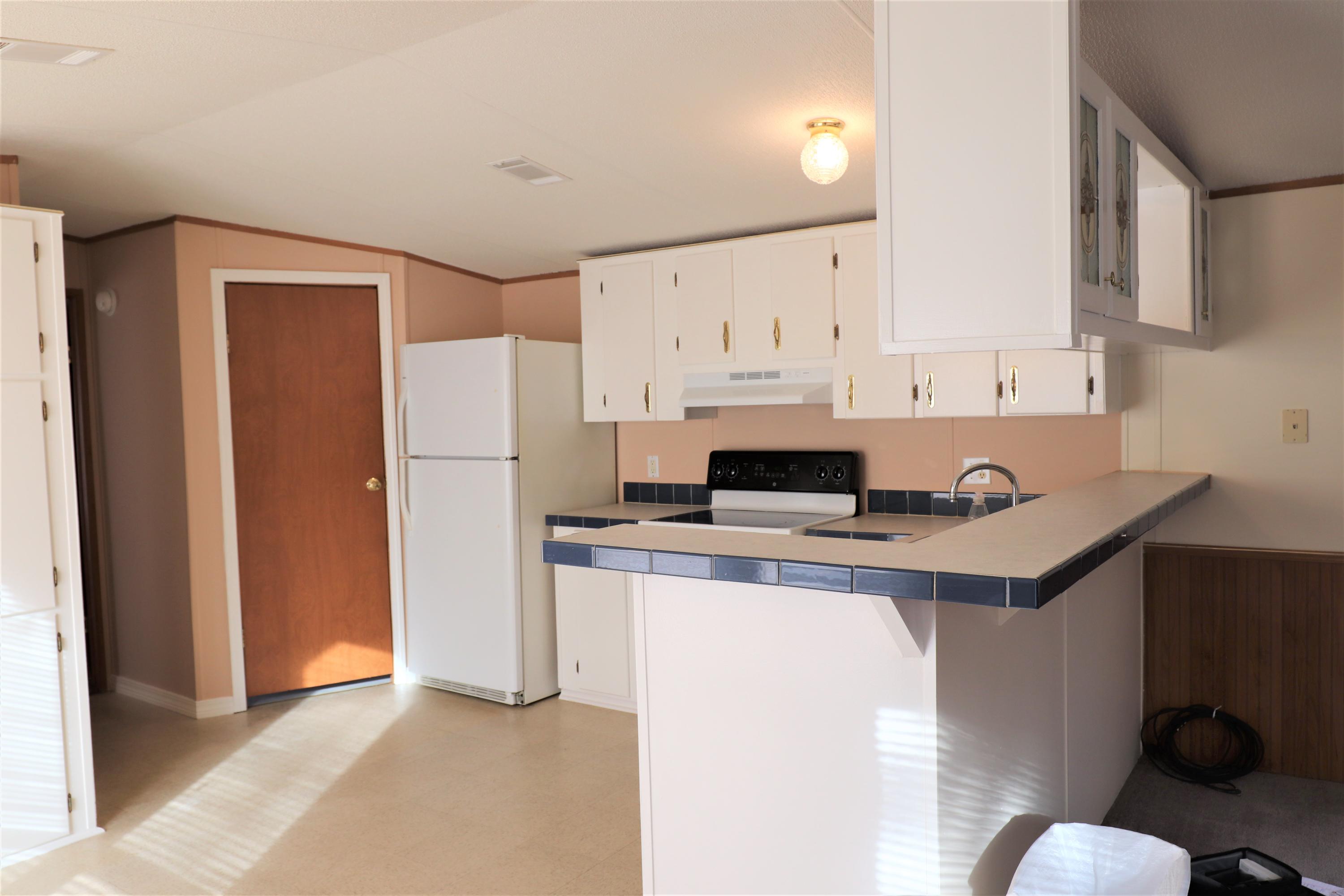 OAKWOOD LAKES ESTATES - Residential