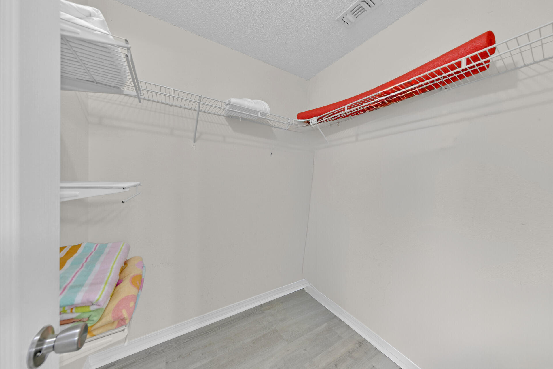 NAVARRE S/D 2ND ADDN - Residential