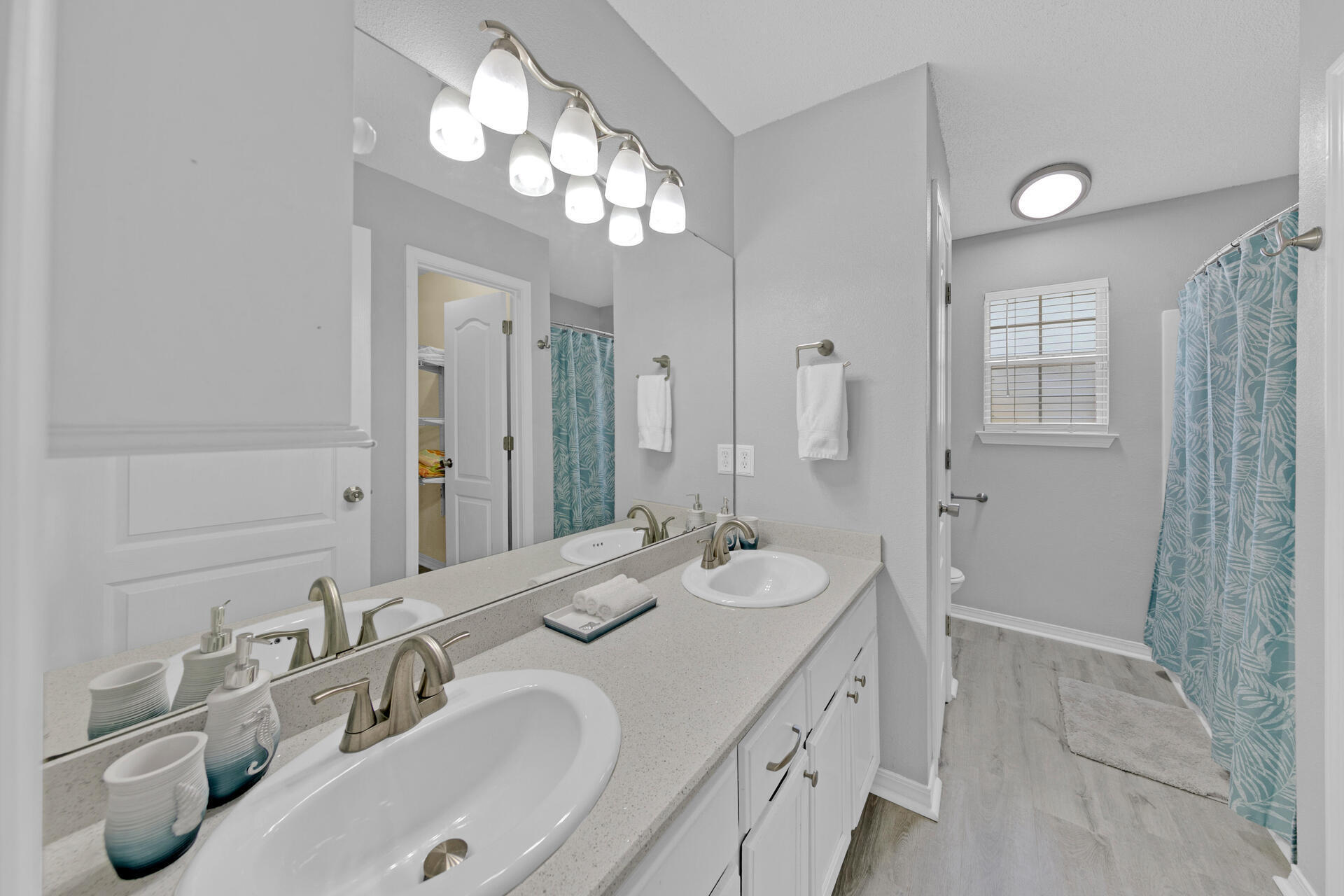 NAVARRE S/D 2ND ADDN - Residential