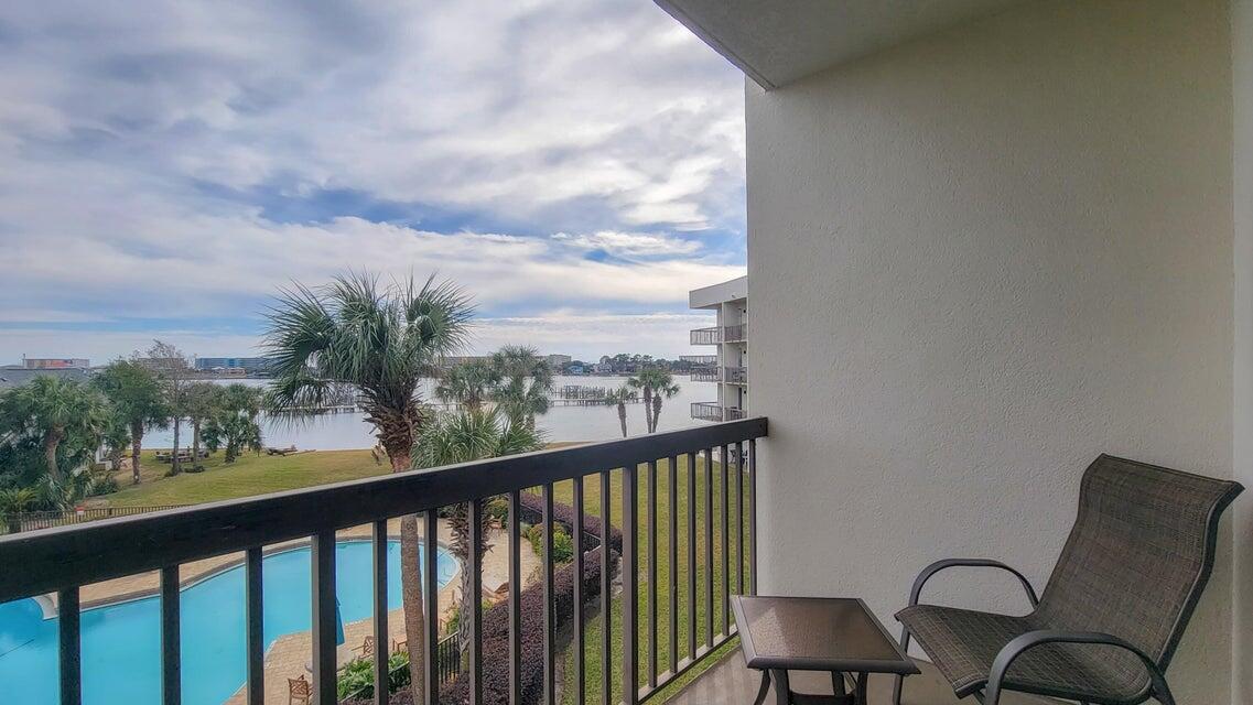 PIRATES BAY PH 1 - Residential