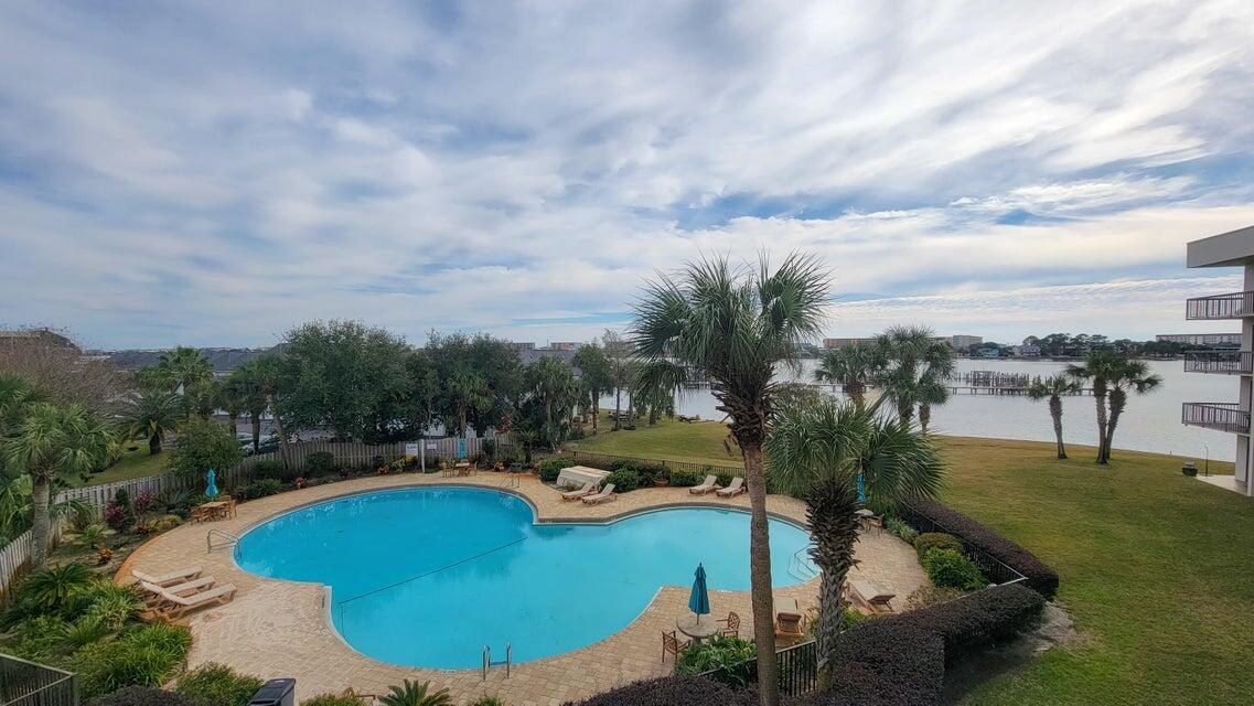 PIRATES BAY PH 1 - Residential