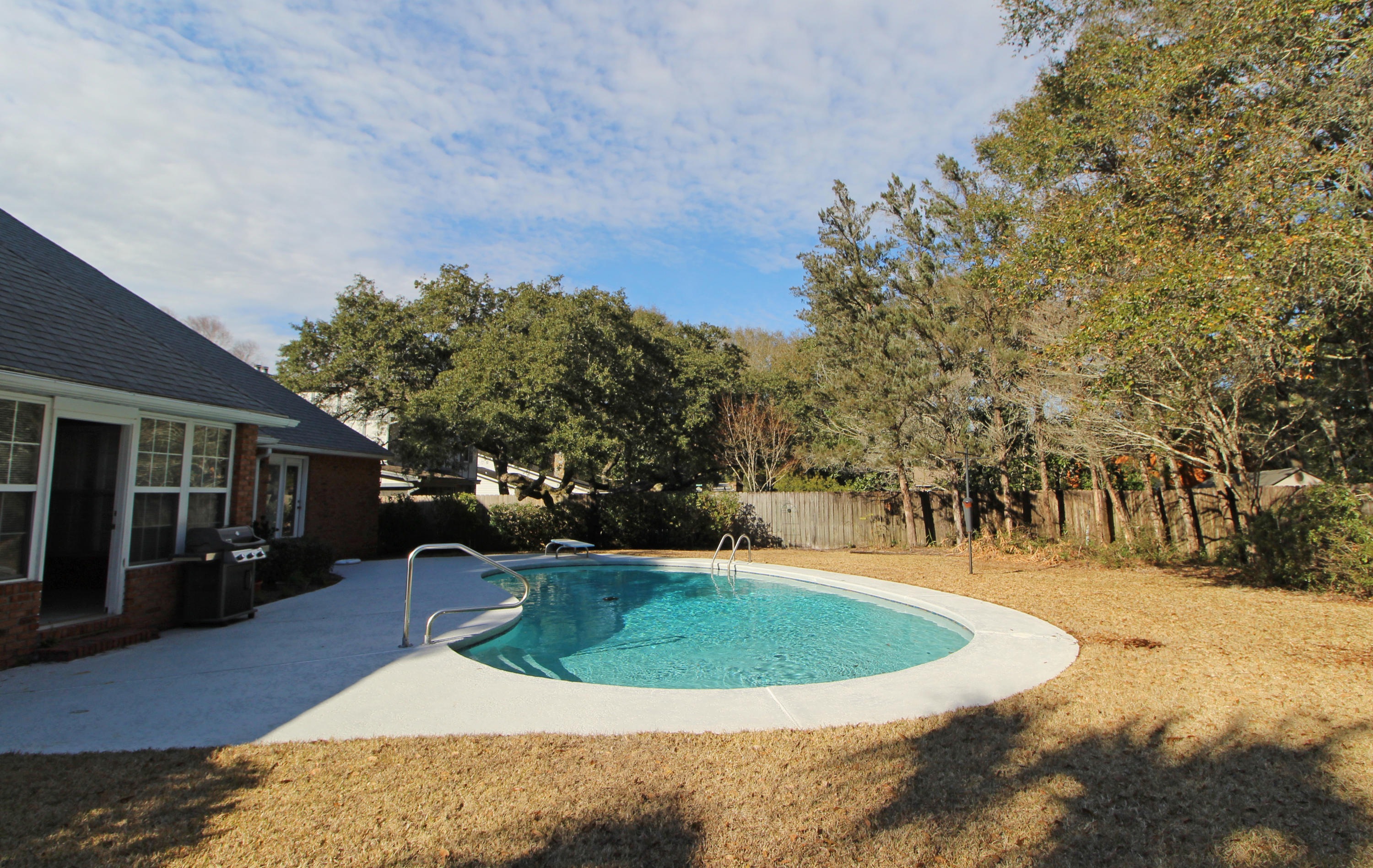 HANDS COVE - Residential