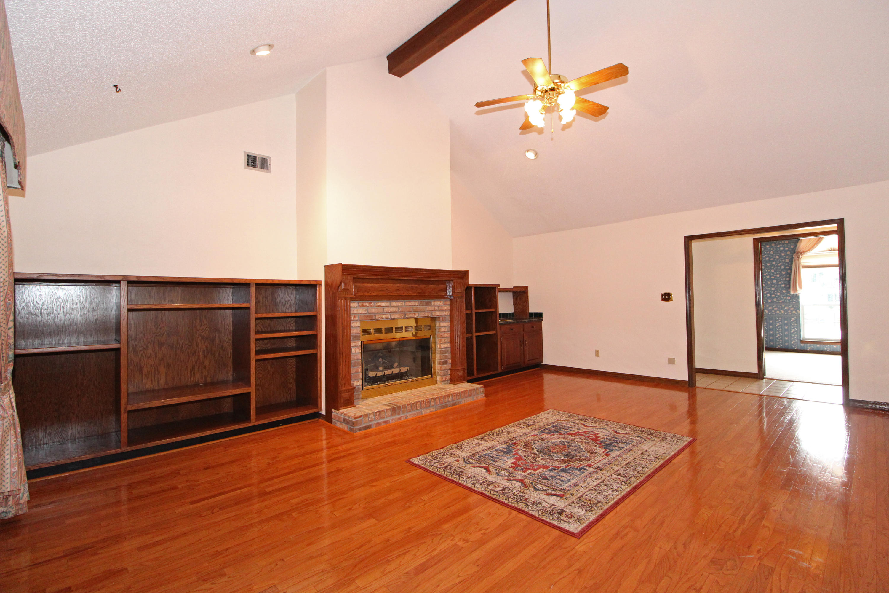 HANDS COVE - Residential