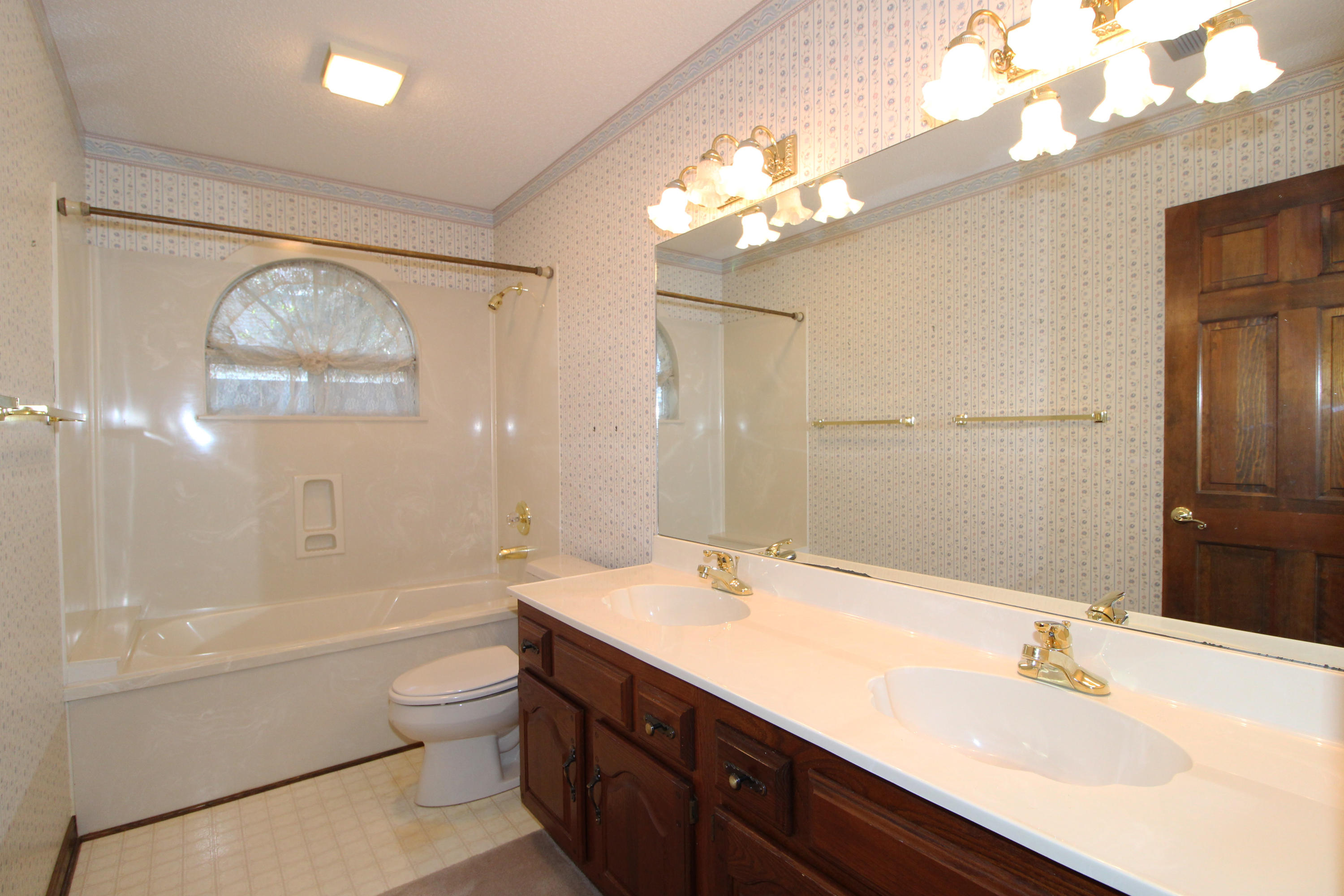 HANDS COVE - Residential