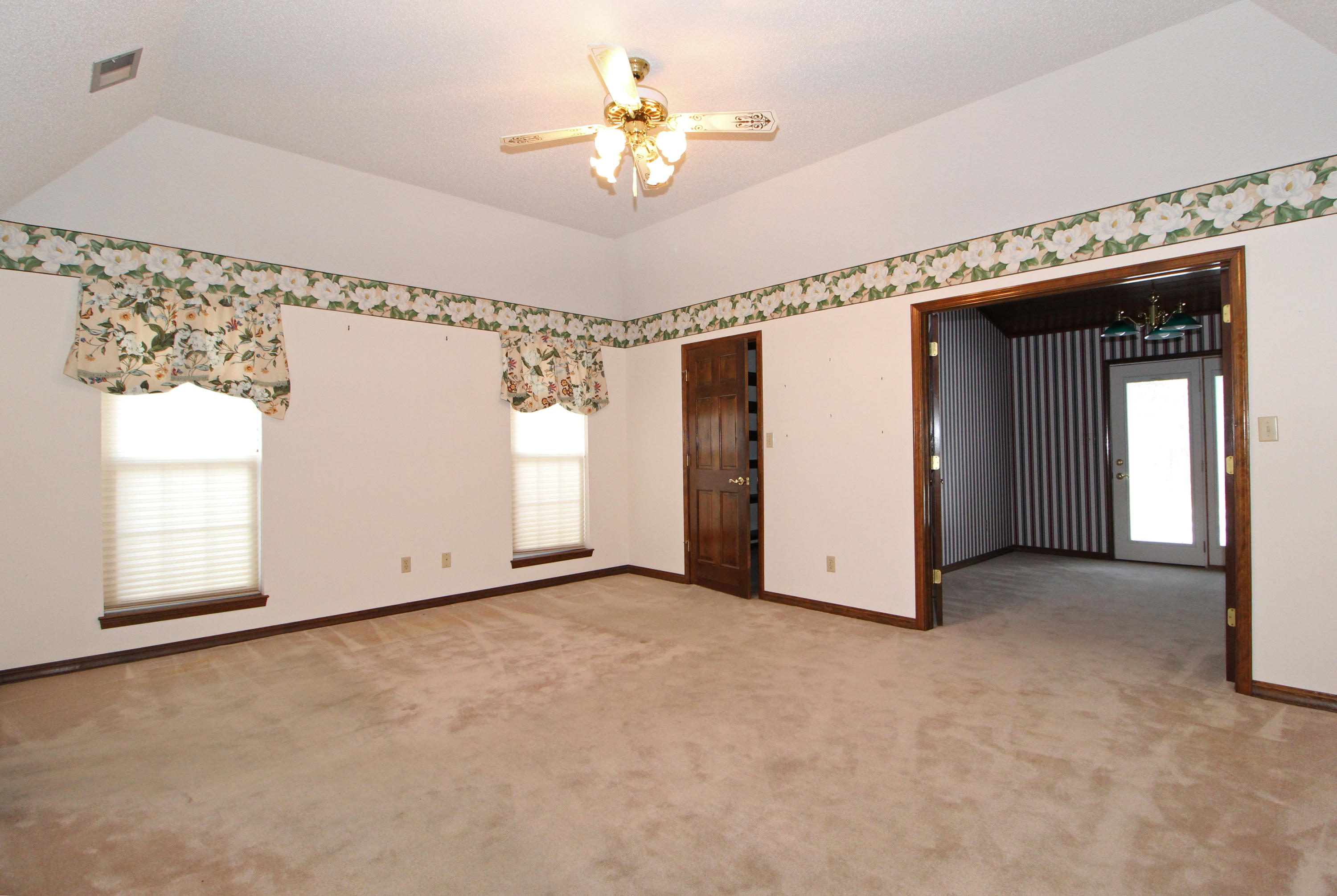 HANDS COVE - Residential