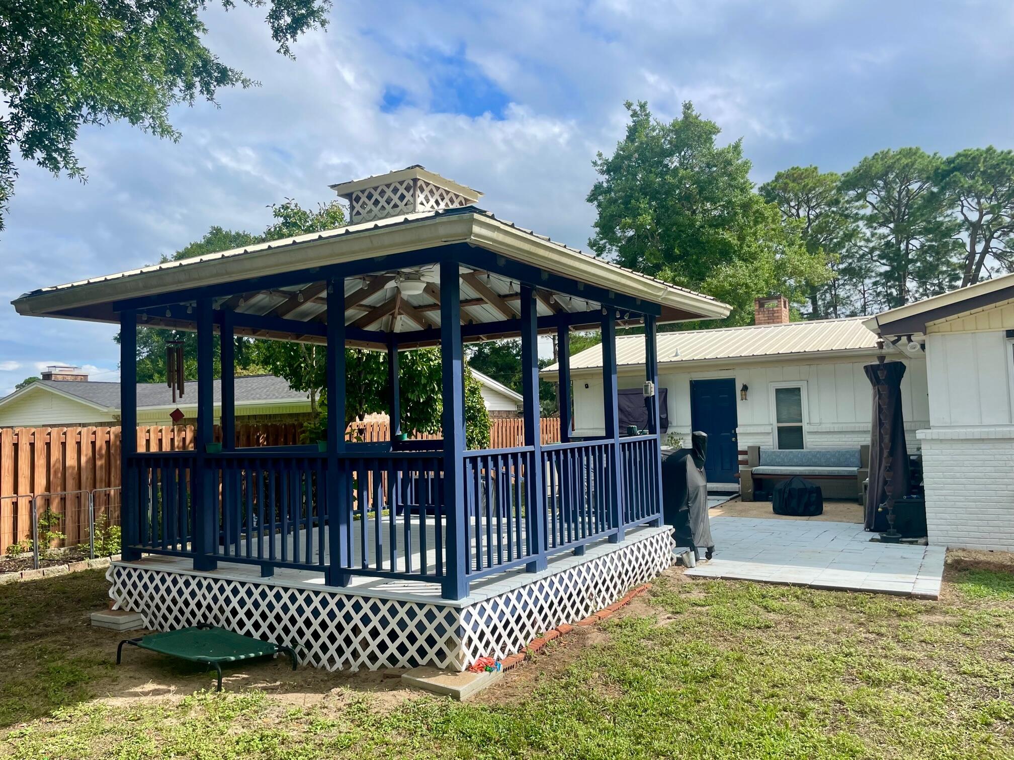 PALMETTO ESTATES UNREC - Residential Lease