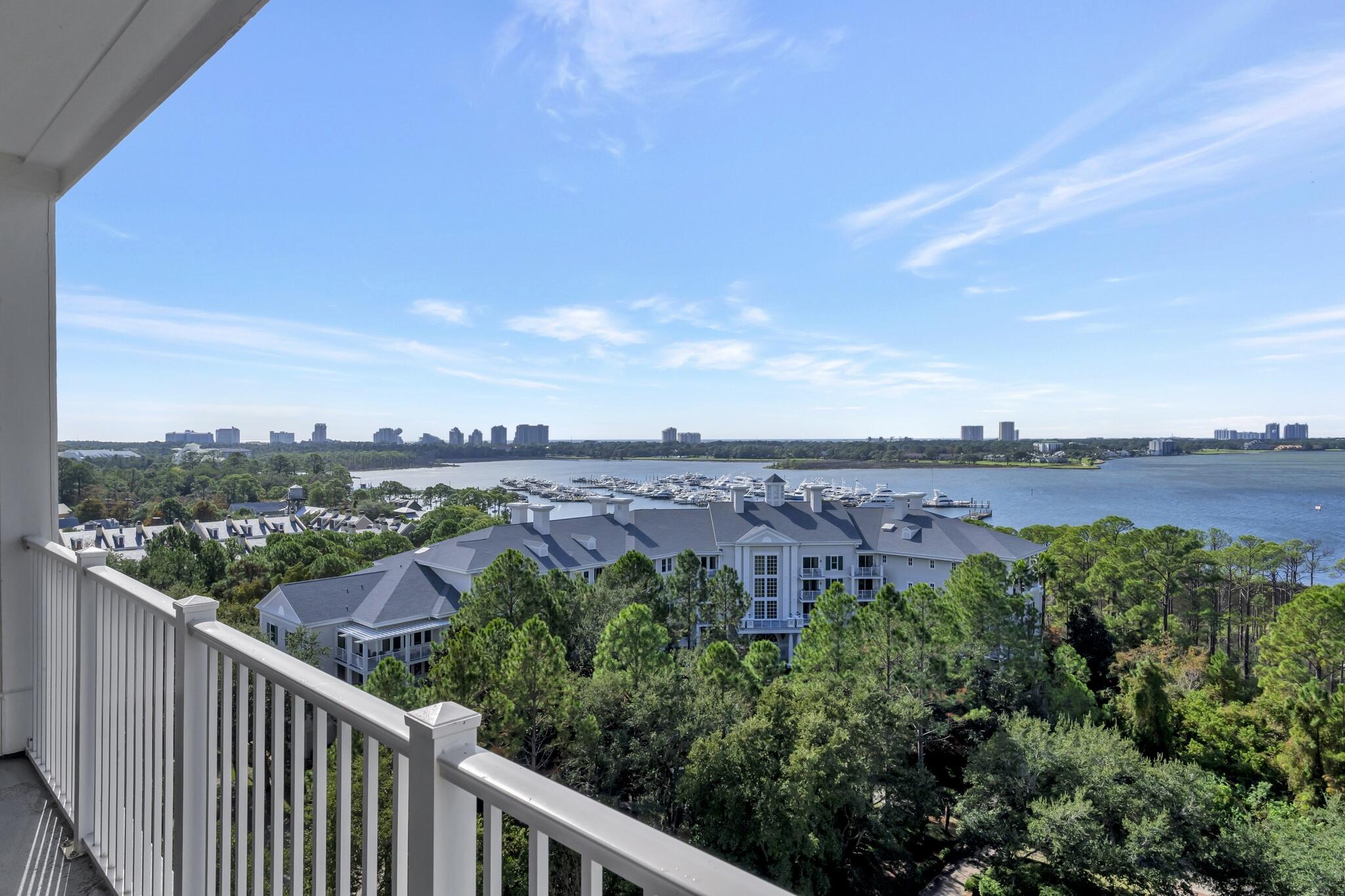 GRAND SANDESTIN - Residential Lease