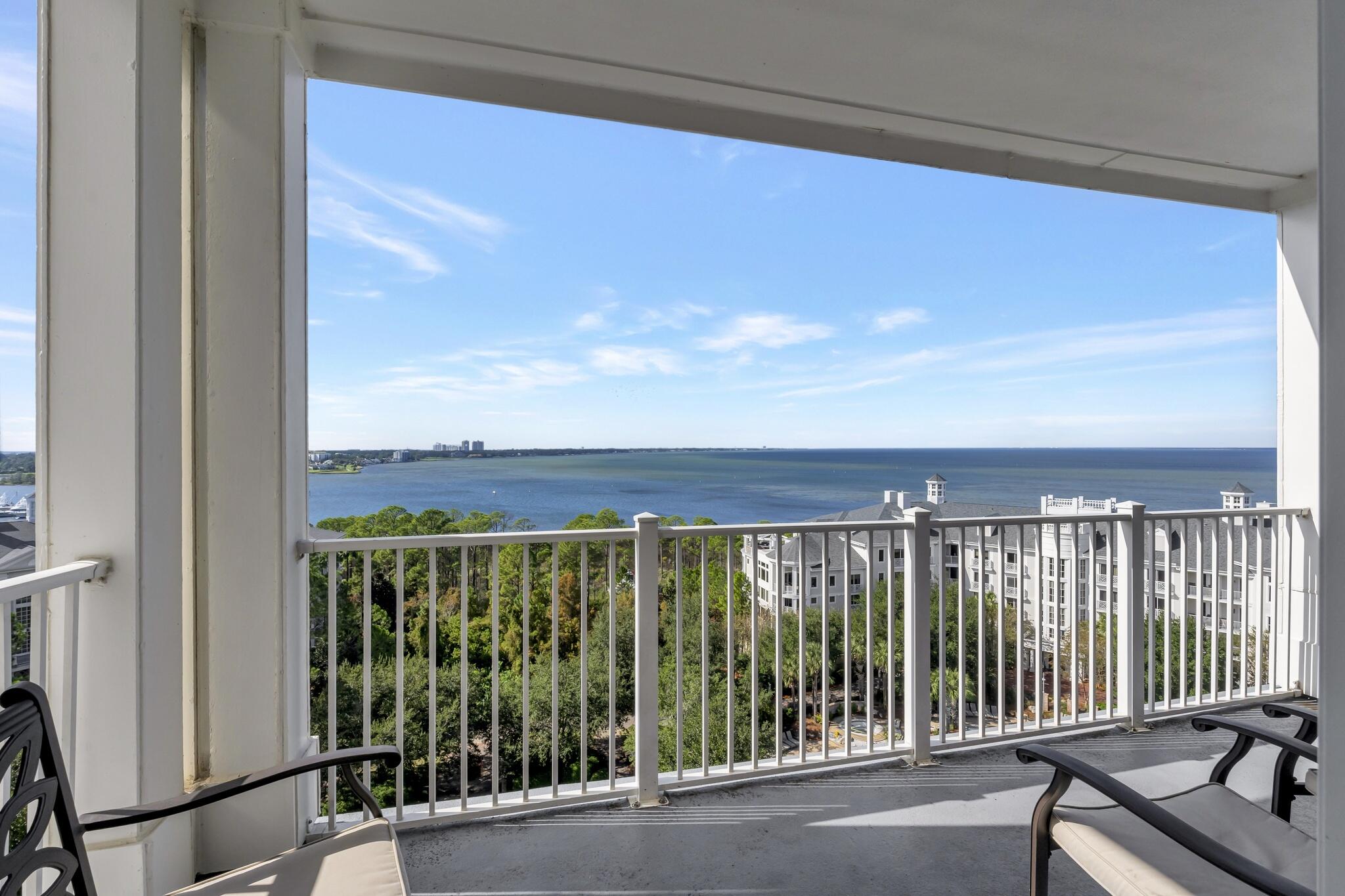 GRAND SANDESTIN - Residential Lease