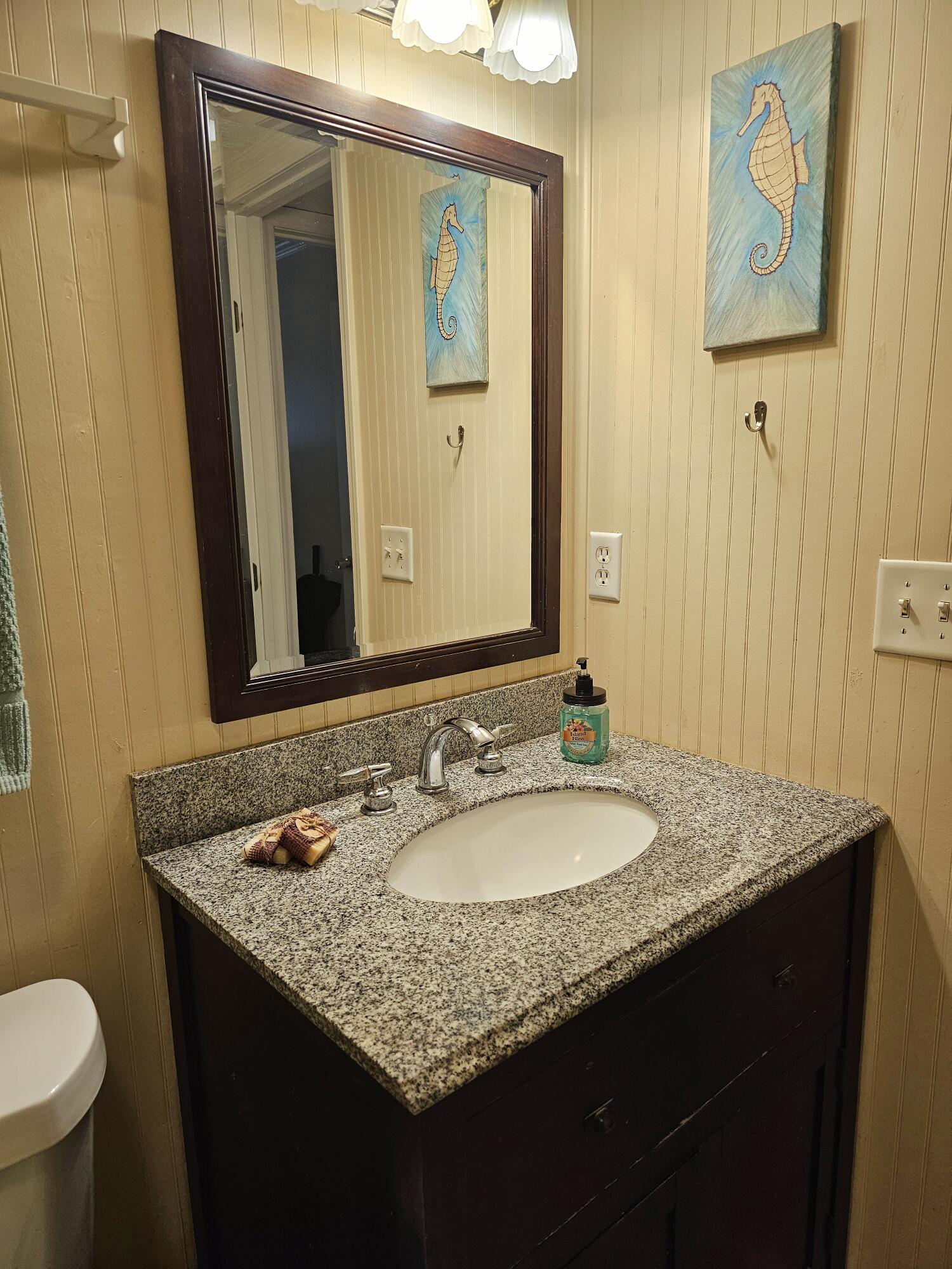 CEDARS CONDO - Residential