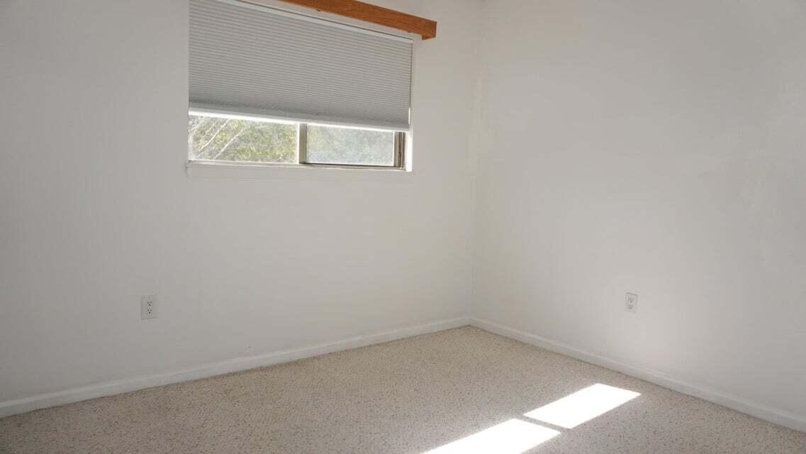 ROCKY BAYOU T/H - Residential Lease