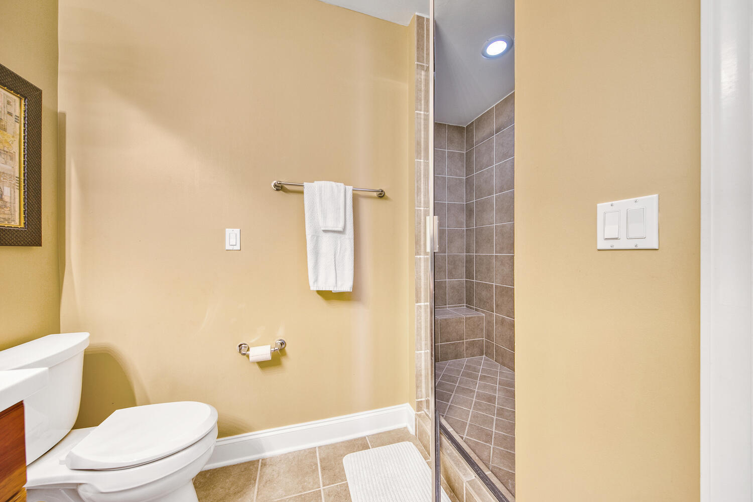 SILVER BEACH TOWERS - Residential