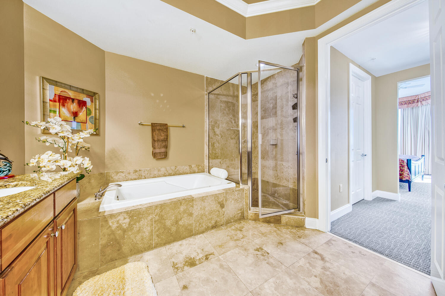 SILVER BEACH TOWERS - Residential